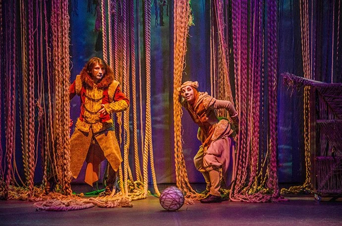 „Tărâmul fermecat”, două reprezentații la Teatrul Luceafărul