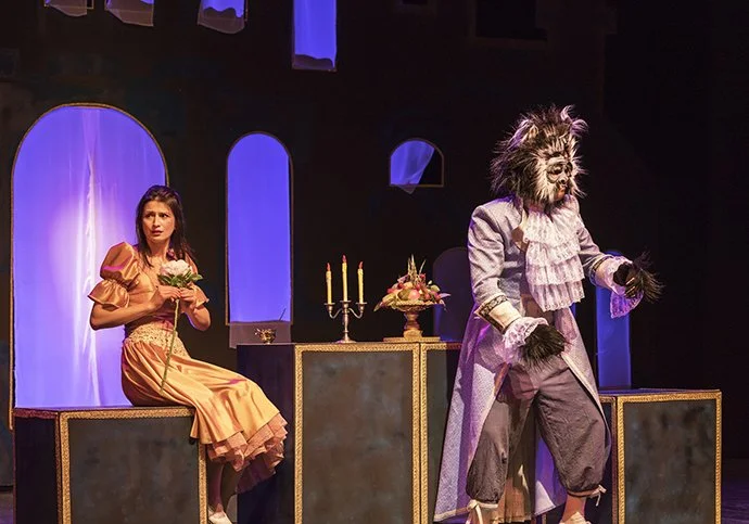„Frumoasa și Bestia”, o nouă reprezentație la Teatrul Luceafărul