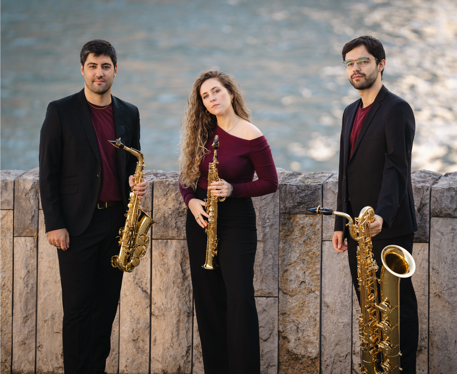 A-Delta Trio con saxofónes.