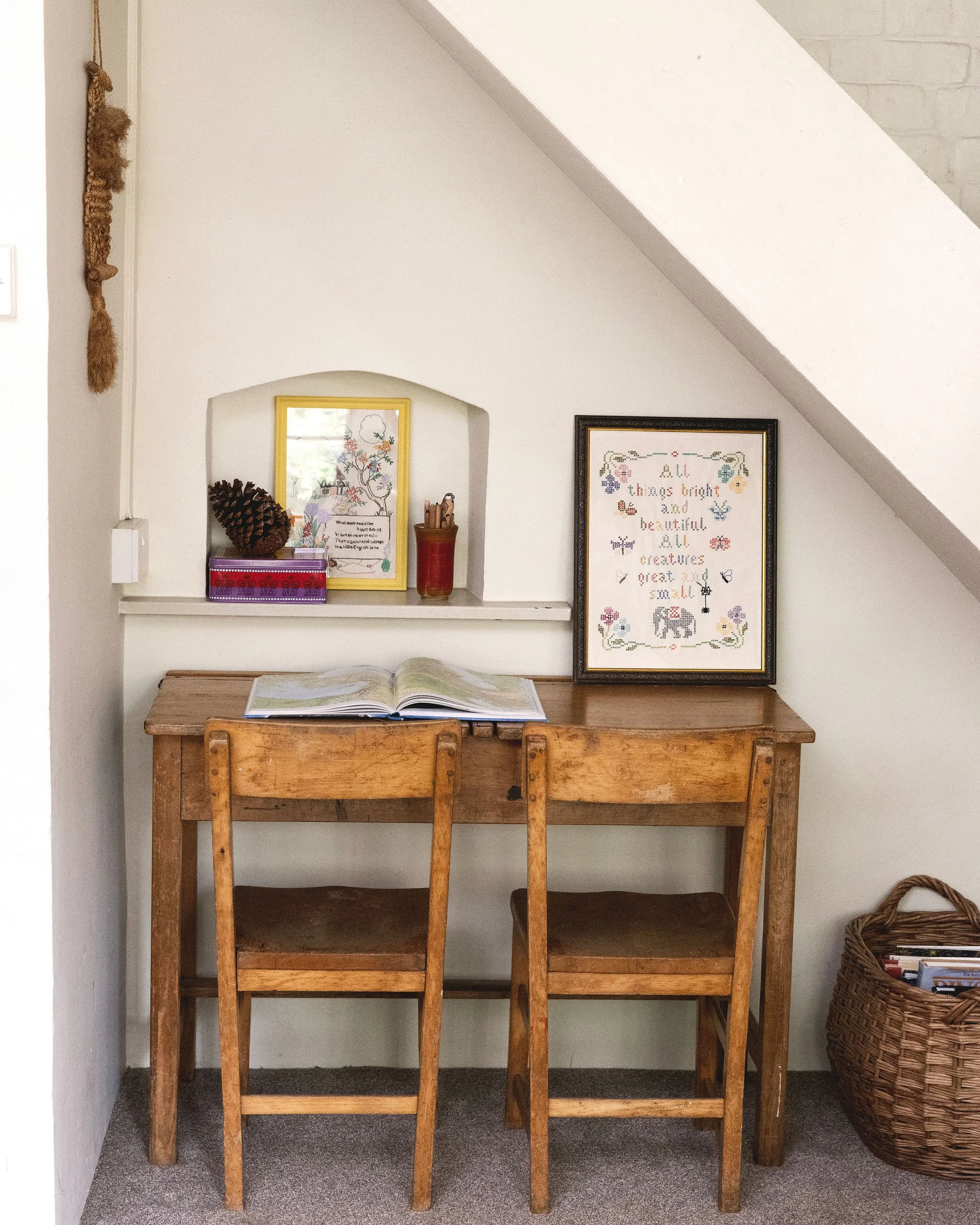 Children's desk nook