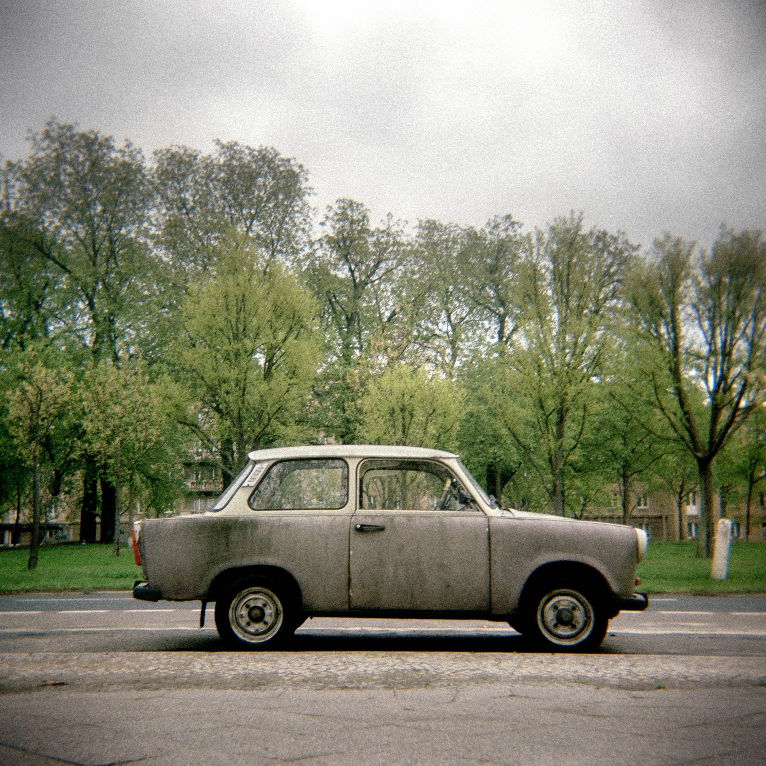 holga trabant 2.jpg