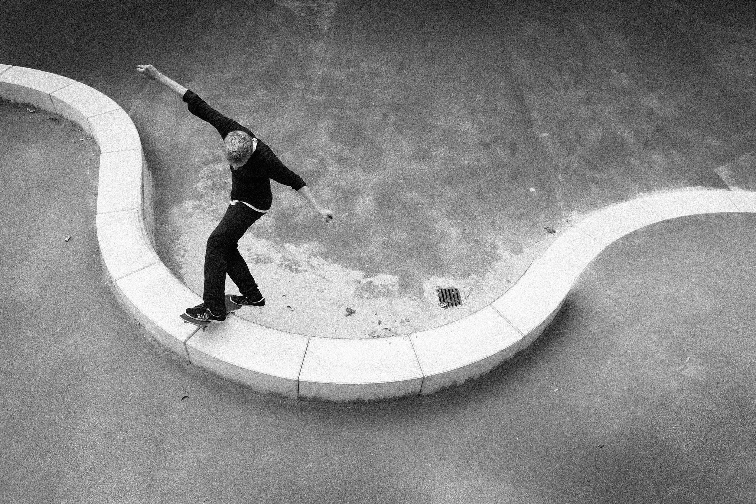 Emil fsboardslide.jpg