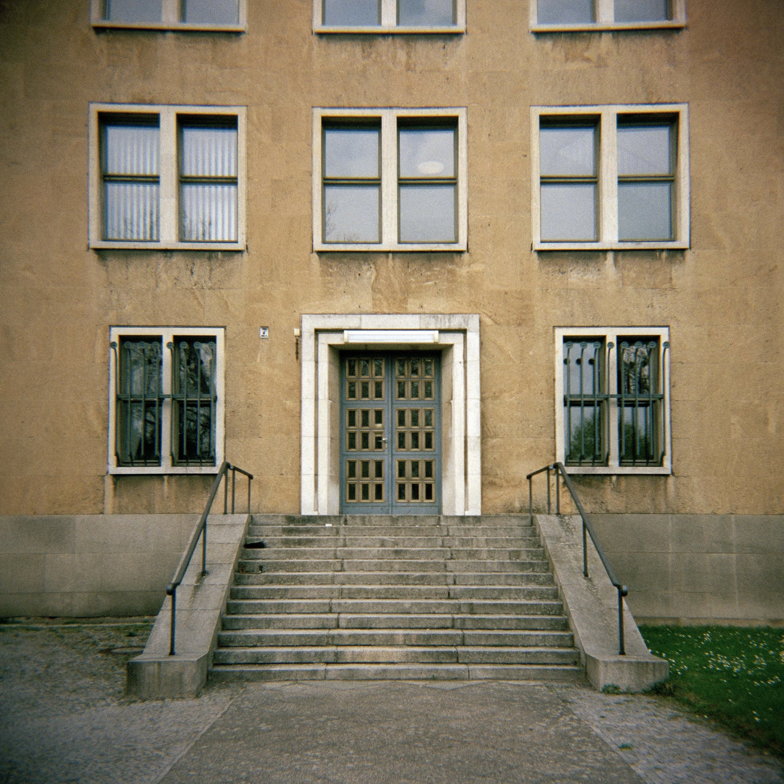 holga berlin tempelhof.jpg