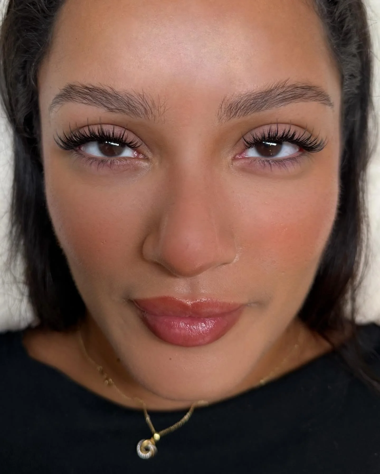 Happy Valentines Day 🩷🌹 Hope you guys having a great day ✨

This pic is Wispy Mascara
by Senior Artist Nan 

#lashextensions #ต่อขนตา #bangkoklashartist #bangkoklash #lashextensionsbangkok