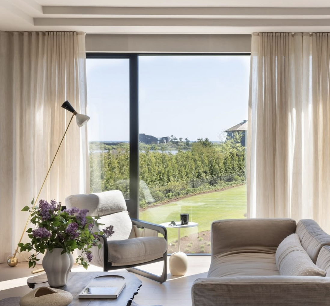 Private Discussion in Washington D.C