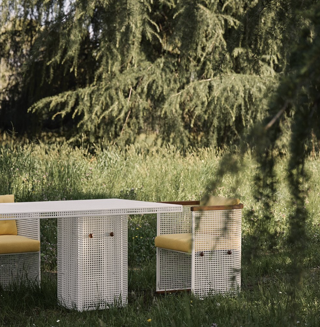 Virtual Private Discussion