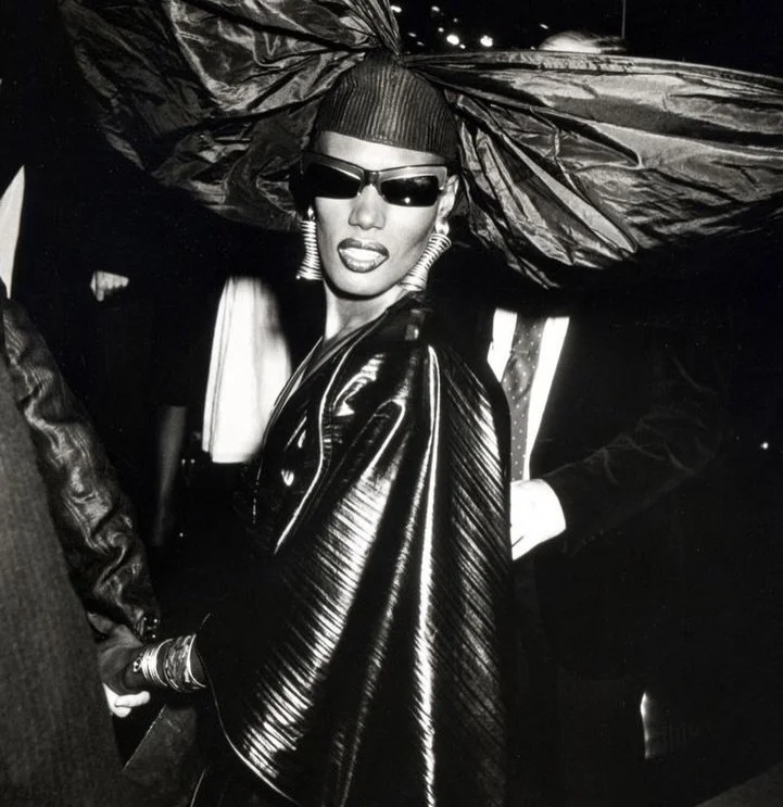 It's our birthday, so we're getting dolled up and having a party 🥀 Drinks, jazz, and dj's for this one off knees up. 

Tickets in bio x