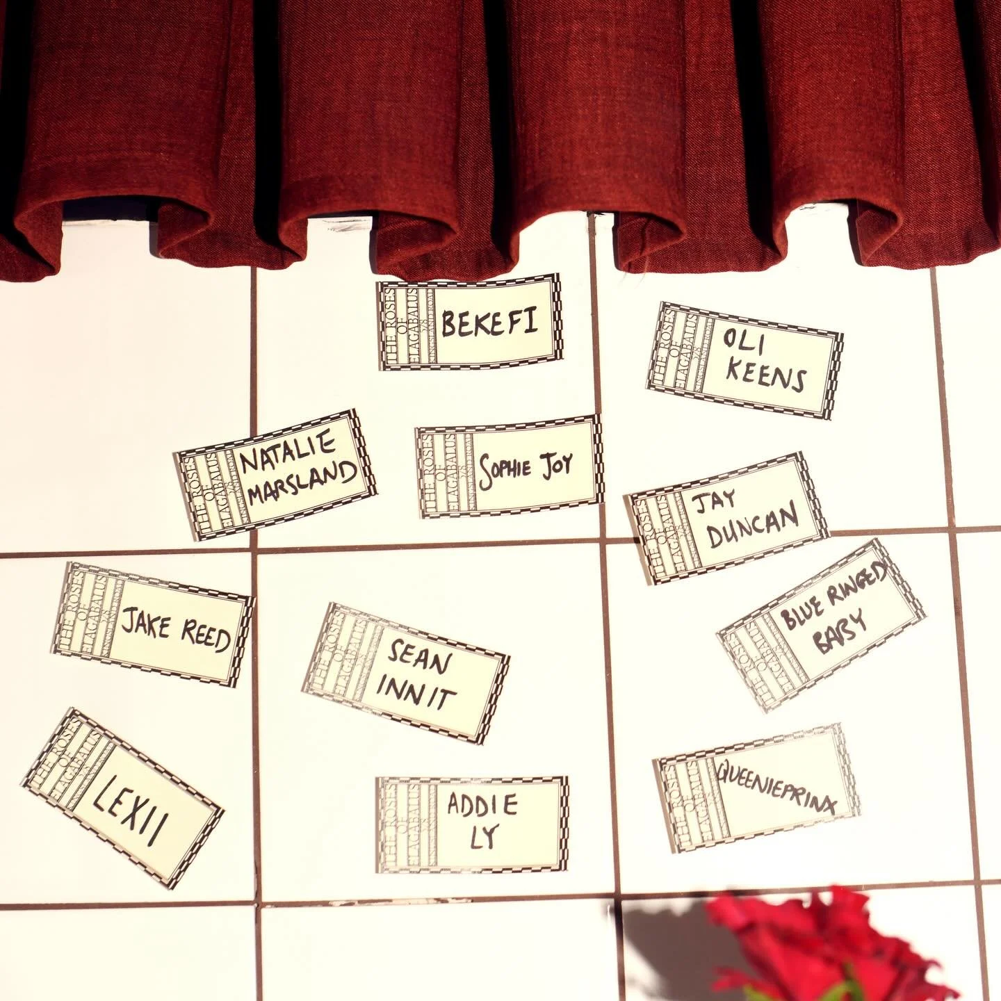 Descend into the deep for The Tank, our micro club where you can end any night at the Roses. Have a filthy martini and share a steamy moment accompanied to the sound of our resident DJs who will have the perfect beat for your night. 

Keeping it ecle