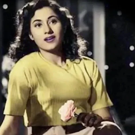 So excited to be joined by @liver_and_lung for our April residency at the Roses of Wednesday Dinner and a Shows. Journey through a night of story and song with @shafeeqshajahan and @unrealvas accompanied by a three course meal by @flock_ldn

Fancy so