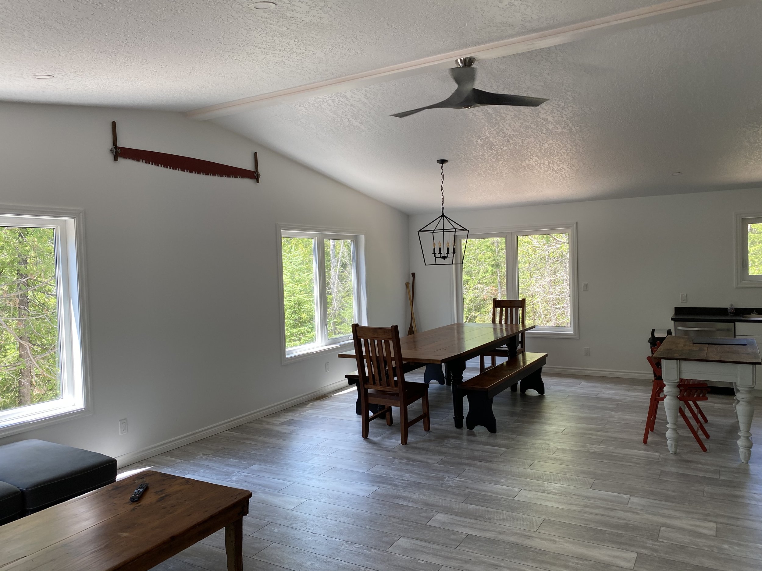 1diningroom.jpg