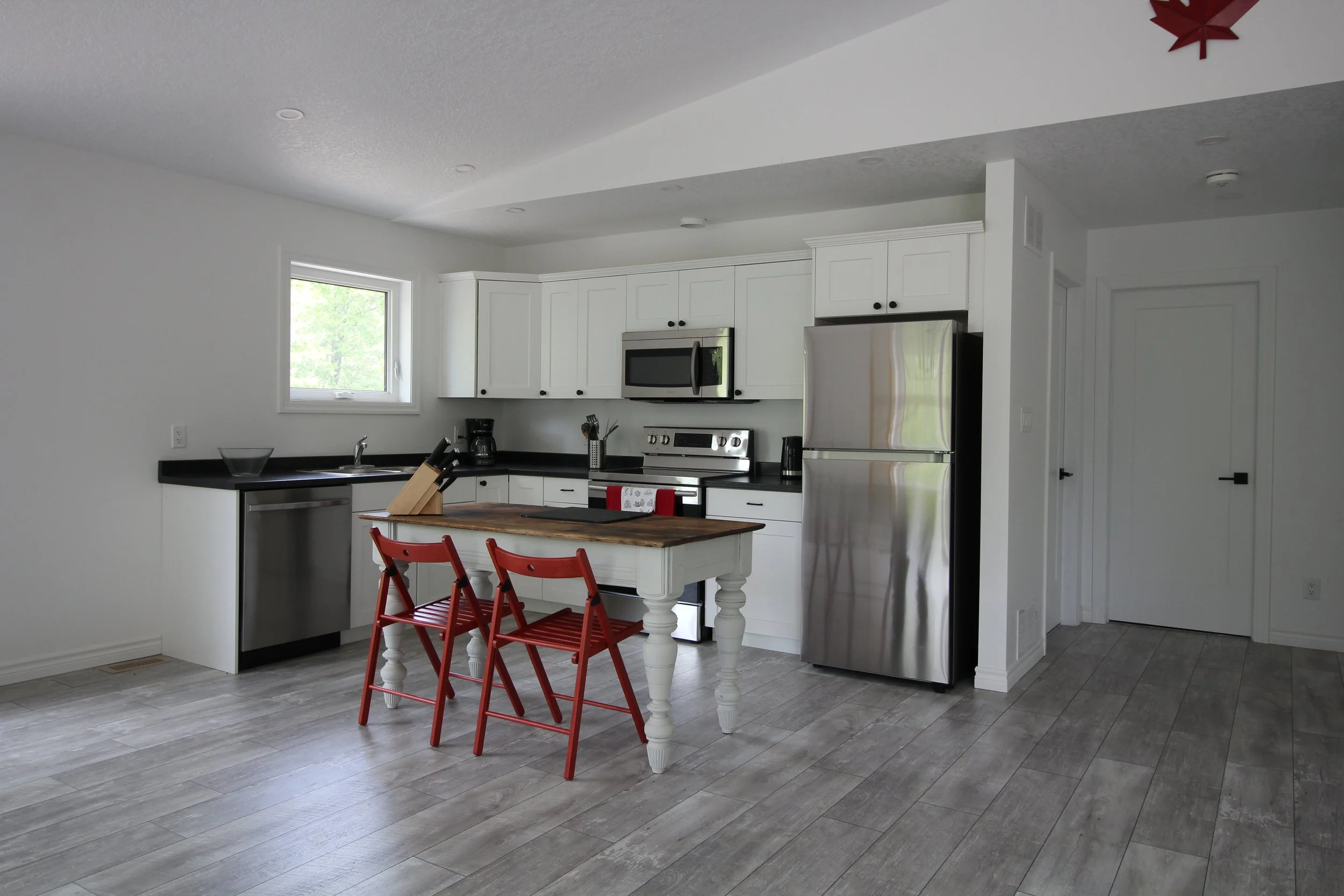 1kitchen2.JPG