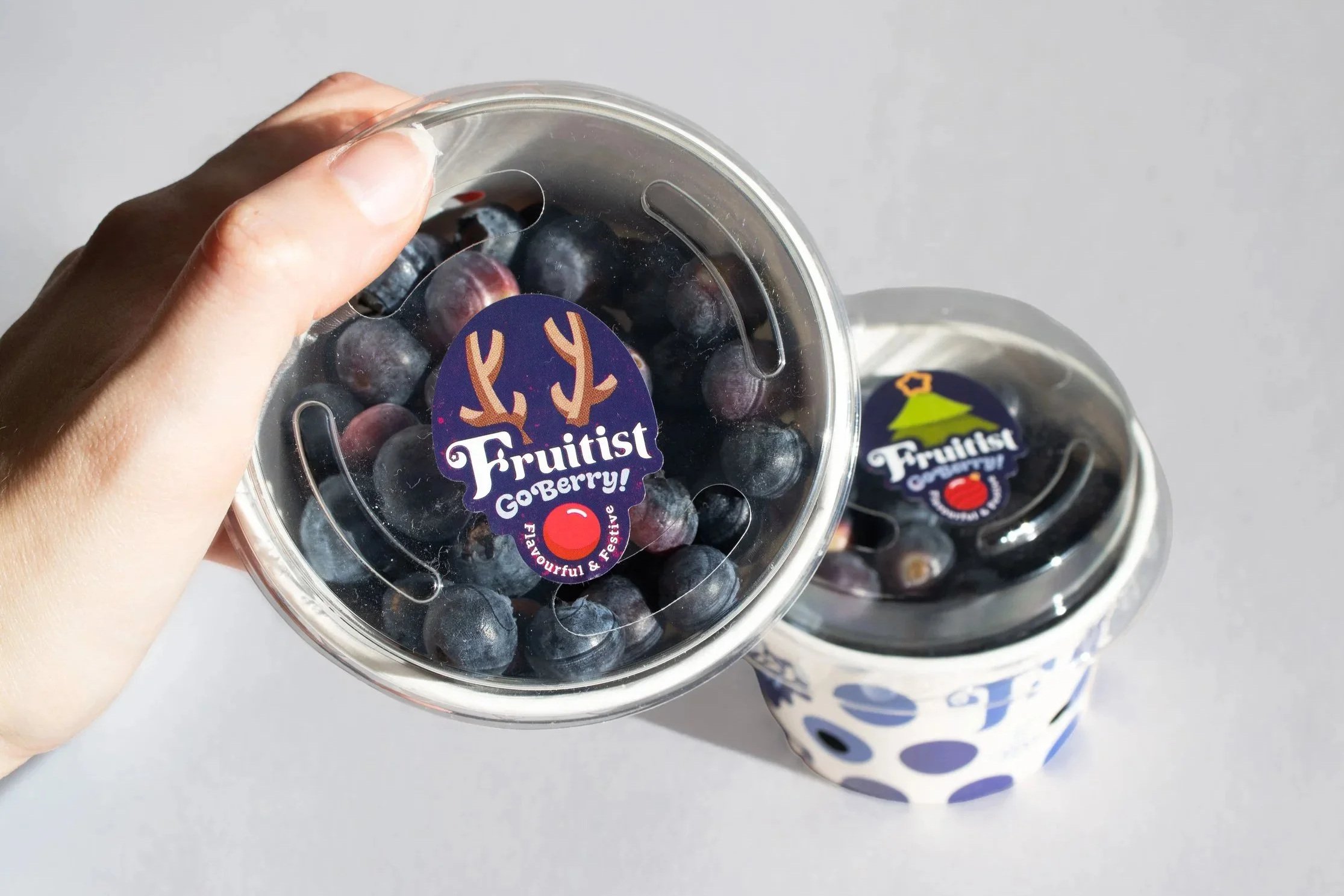 Diseño etiqueta reno dentidad Fruitist
