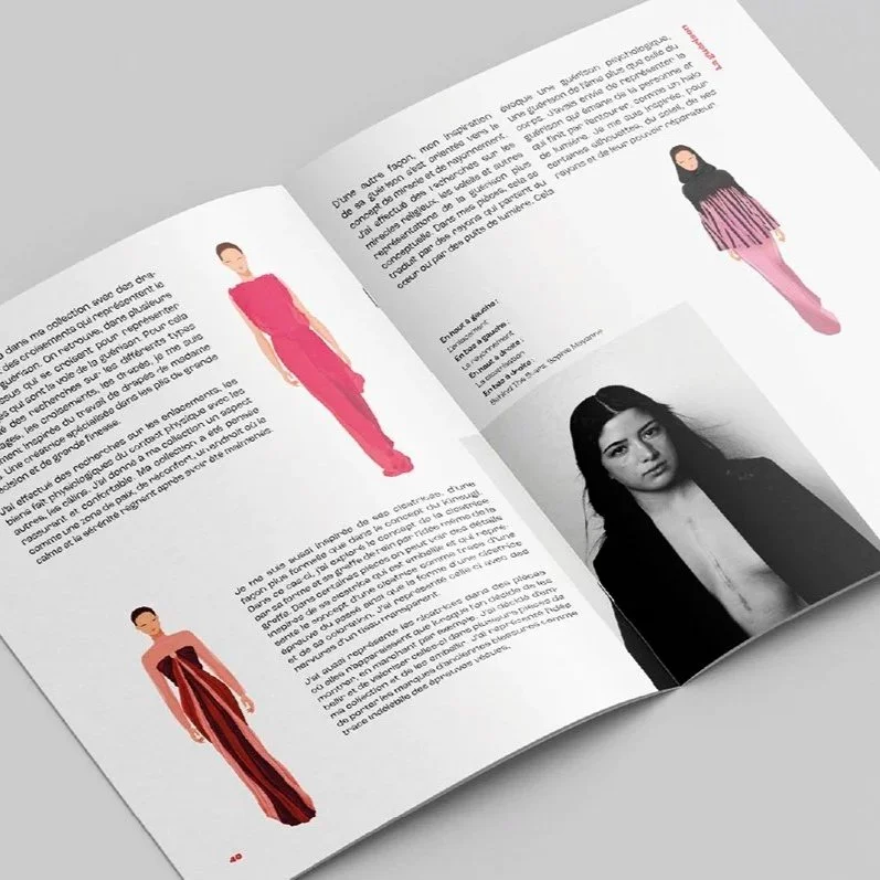 Un magazine ouvert montrant des pages avec des descriptions de différentes femmes, comprenant des illustrations de mode et une photo noir et blanc d'une femme.