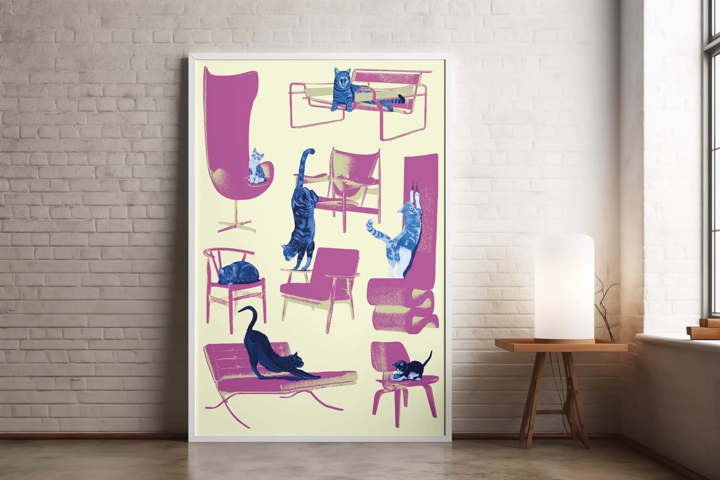 Illustration de plusieurs chaises et fauteuils en rose, avec des chats bleus et noirs en différentes positions, dans un style graphique moderne.