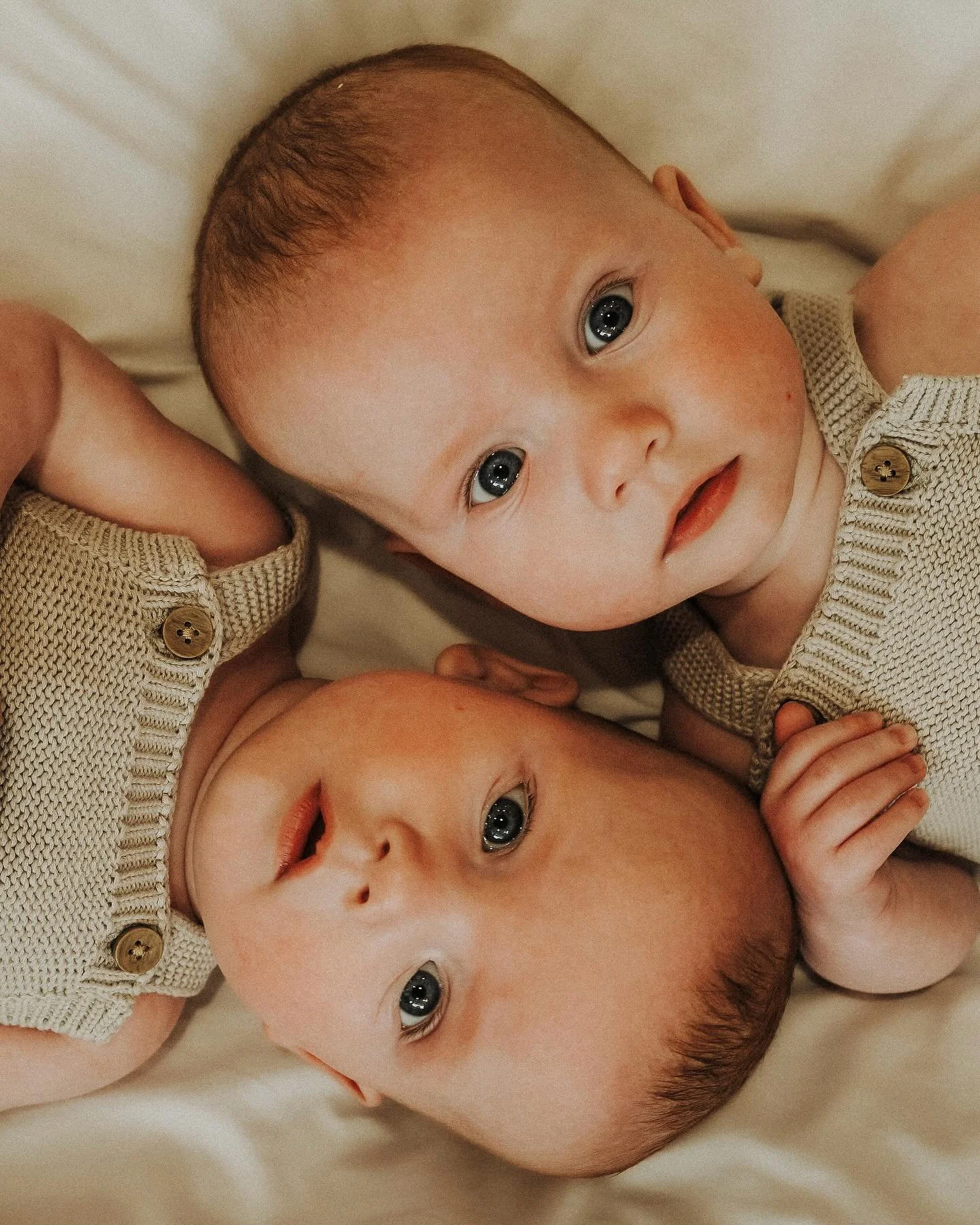 My first set of twins to photograph, they were the most perfect little models 🥹 
Thank you @victoriafearn for asking me to capture your sweet boys 🩵💙