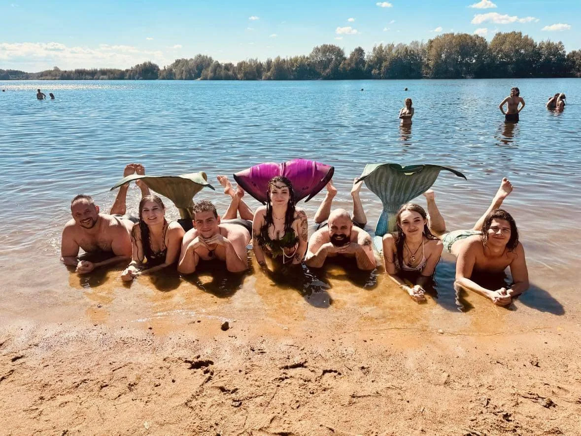 Mořská panna Morana se soumořenkami na akci Písky Ofieru.