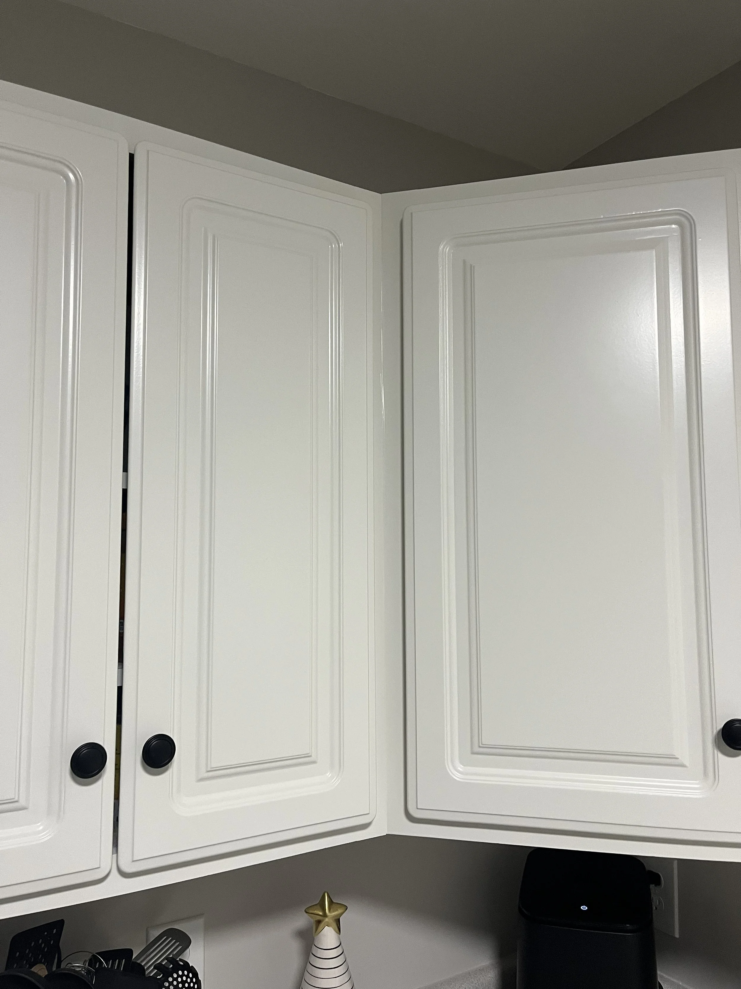 cabinet door white.jpeg