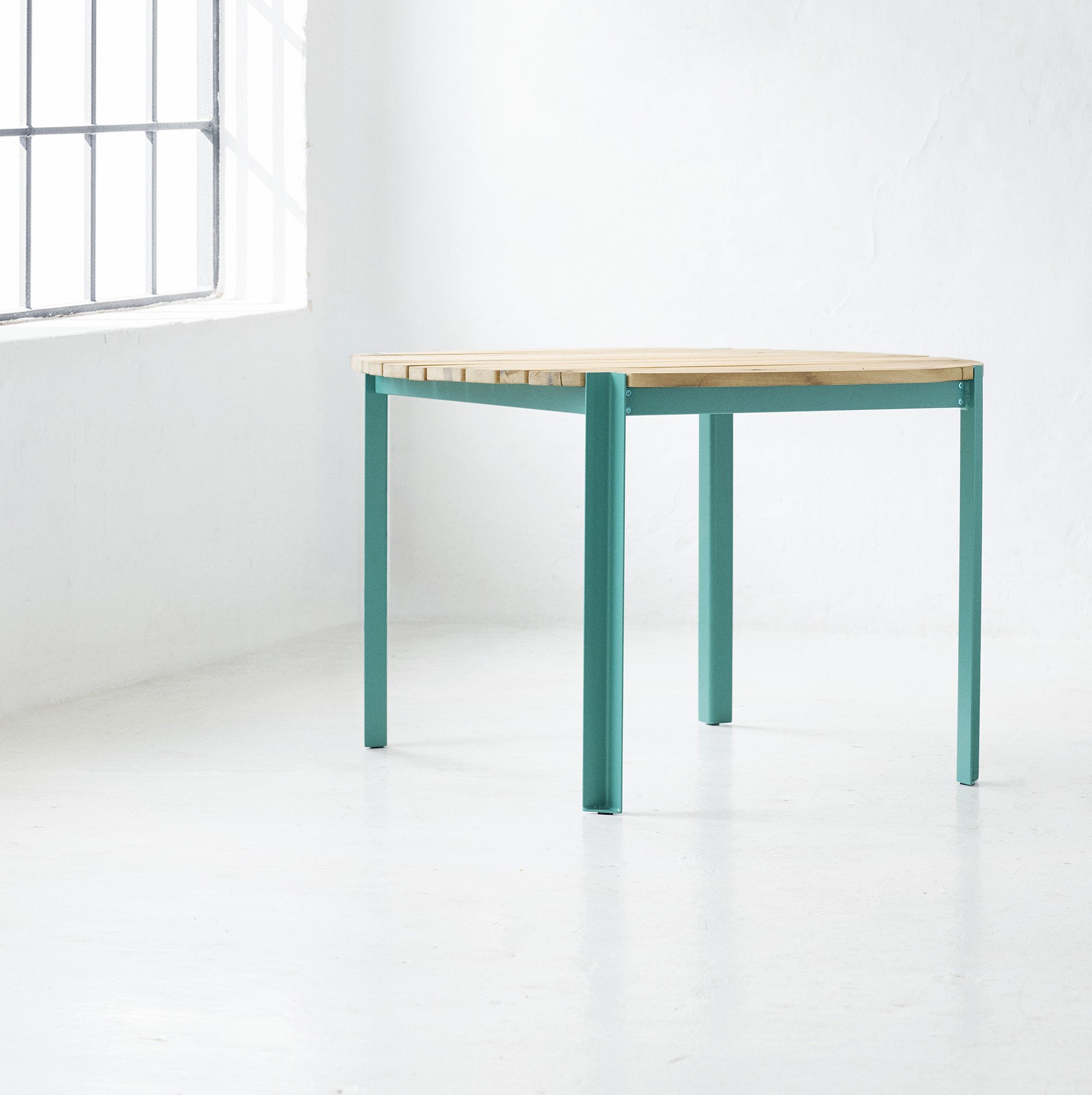 DUNDUR & DÖGG PÅ DOKKEN