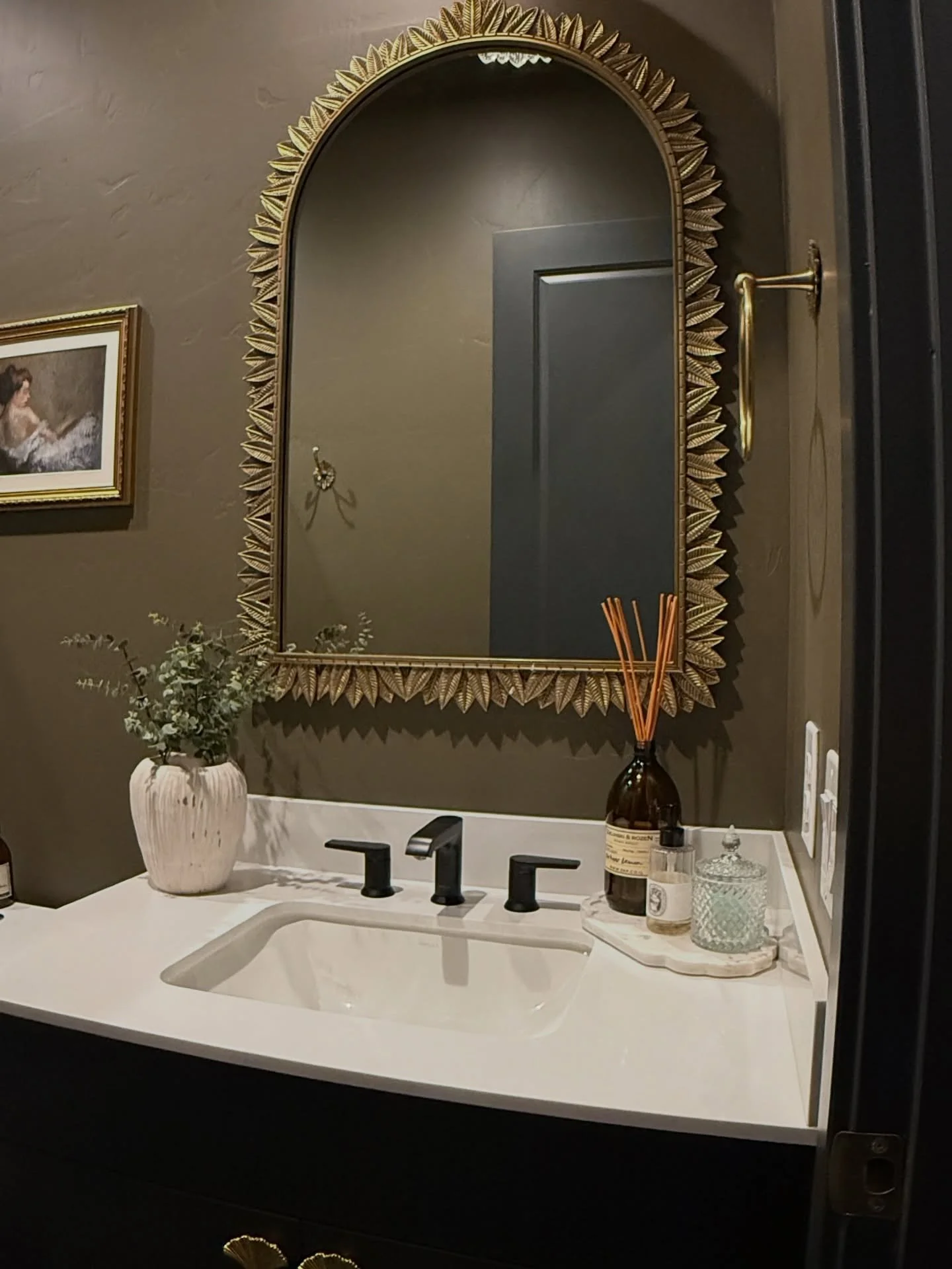 This design was styled with a diffuser that adds warmth, calm, and a subtle layer of luxury because the right fragrance completes the space just as much as the finishes do.

When your home smells as beautiful as it looks, it truly becomes an experien