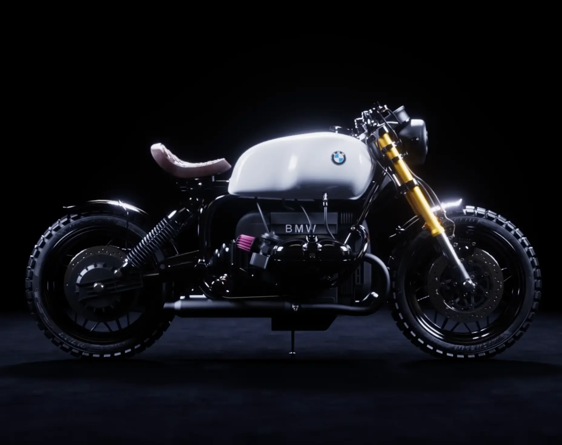 Automotive CGI-Rendering: Fotorealistische 3D-Visualisierung eines weißen BMW Cafe Racer Motorrads mit goldenen Gabeln in dunkler Studiobeleuchtung.