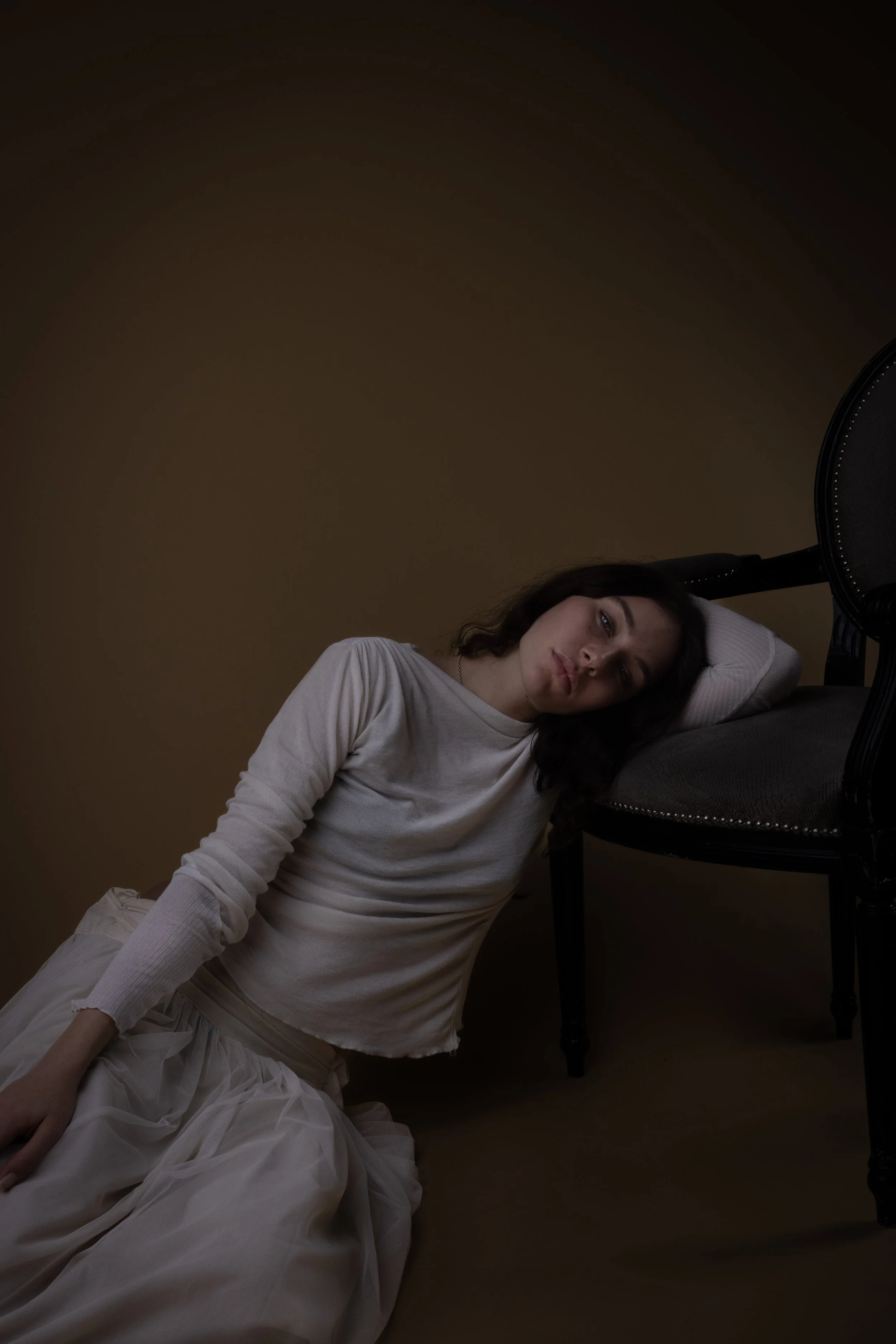 white outfit brown 4.jpg