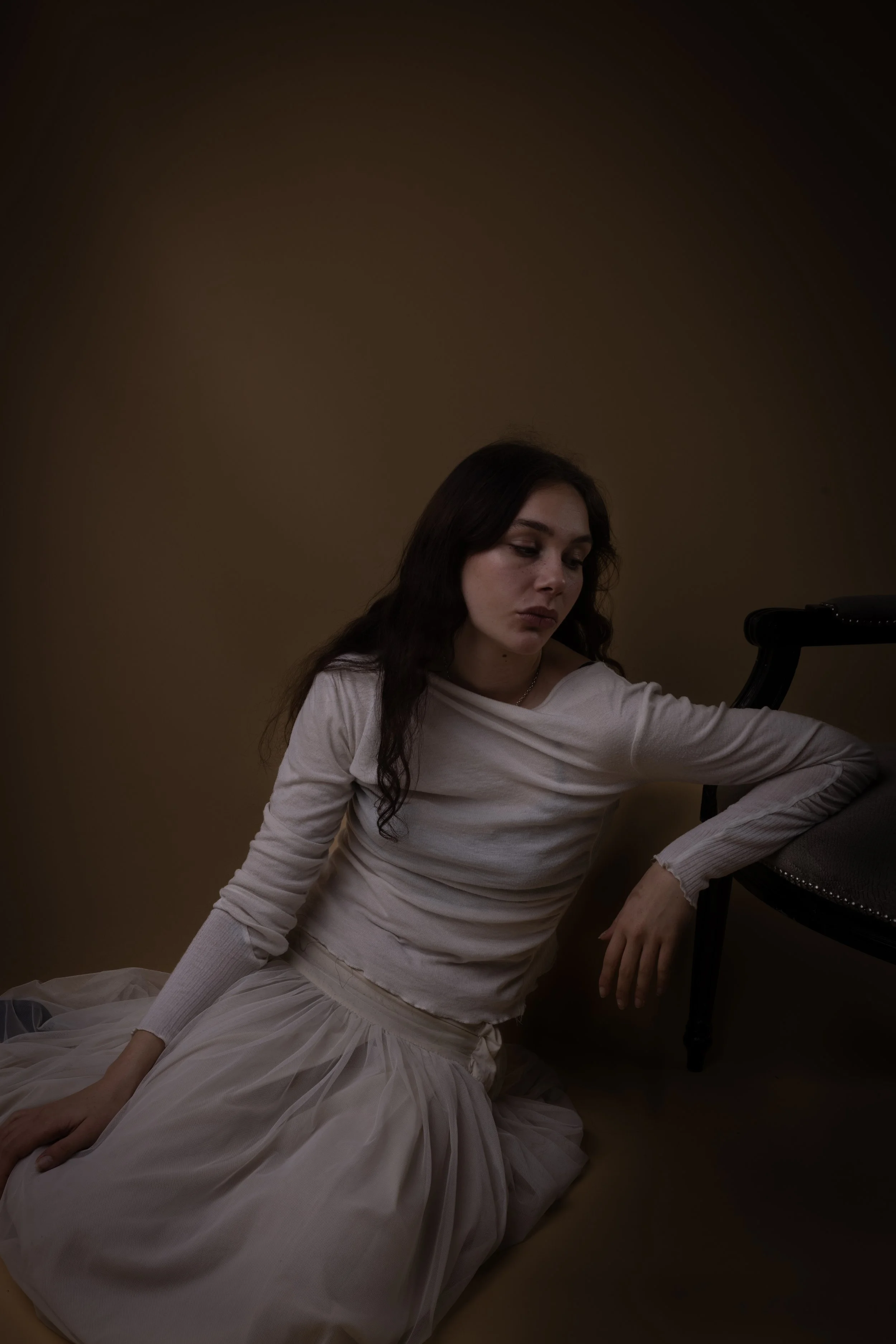 white outfit brown 3.jpg