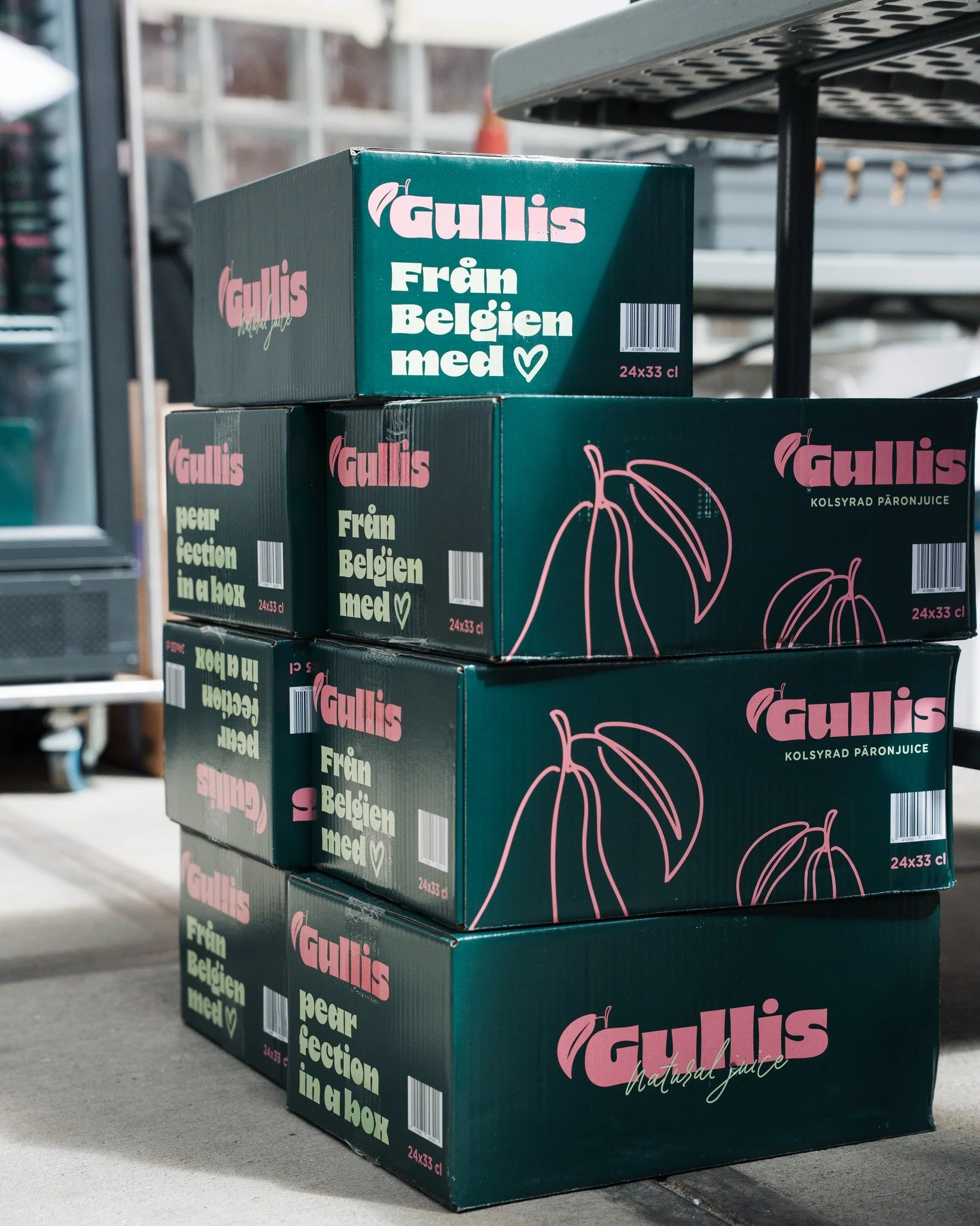 Dagens leverans: en l&aring;da Gullis direkt till d&ouml;rren. 🍐📦
Hur kan man inte bli glad av det? 😍
What a beauty!