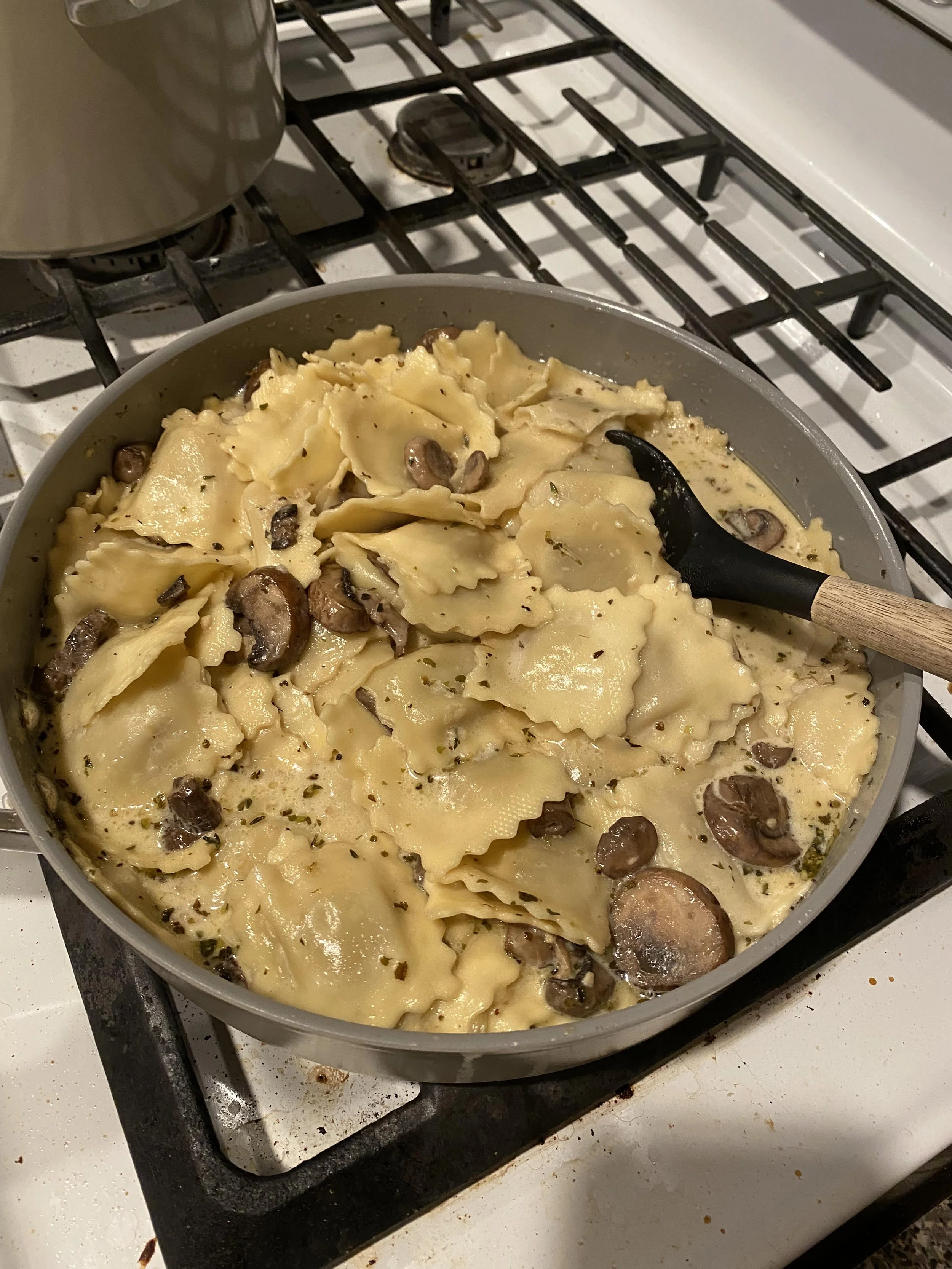 Ravioli in Mushroom Cream Sauce