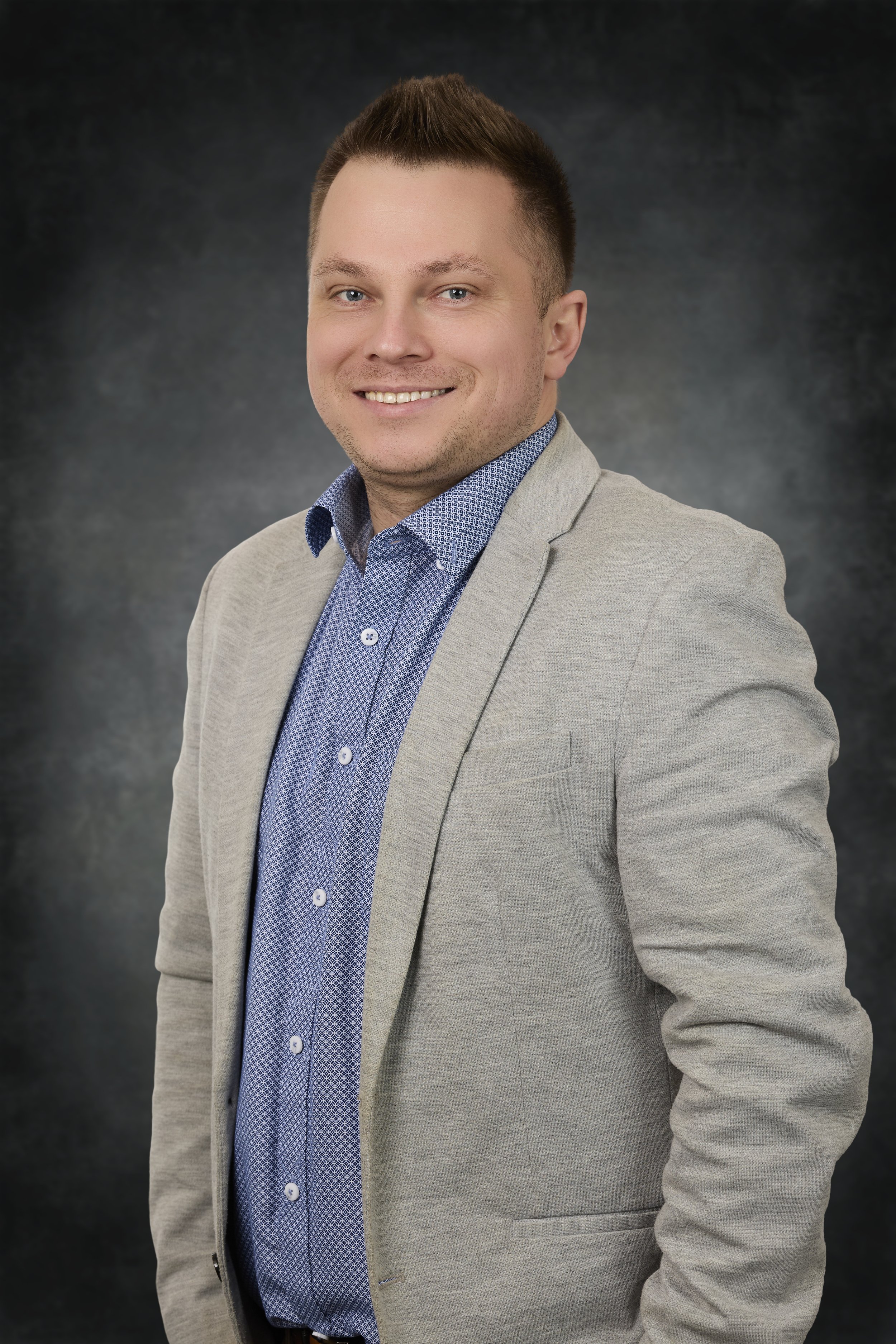 Montreal portrait and corporate photographer.jpg