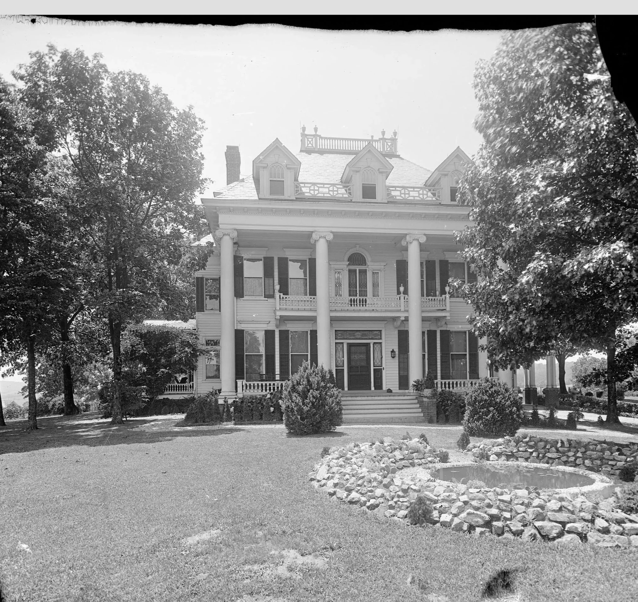 uva-lib_1044316.jpg