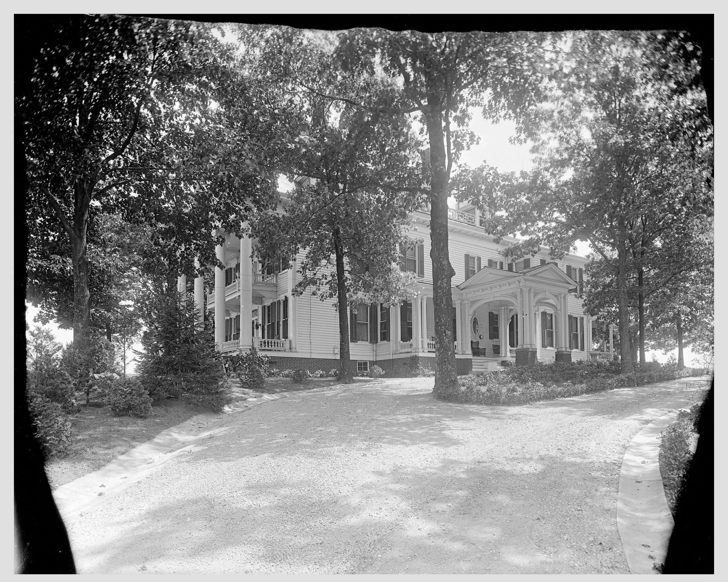 uva-lib_1044319.jpg