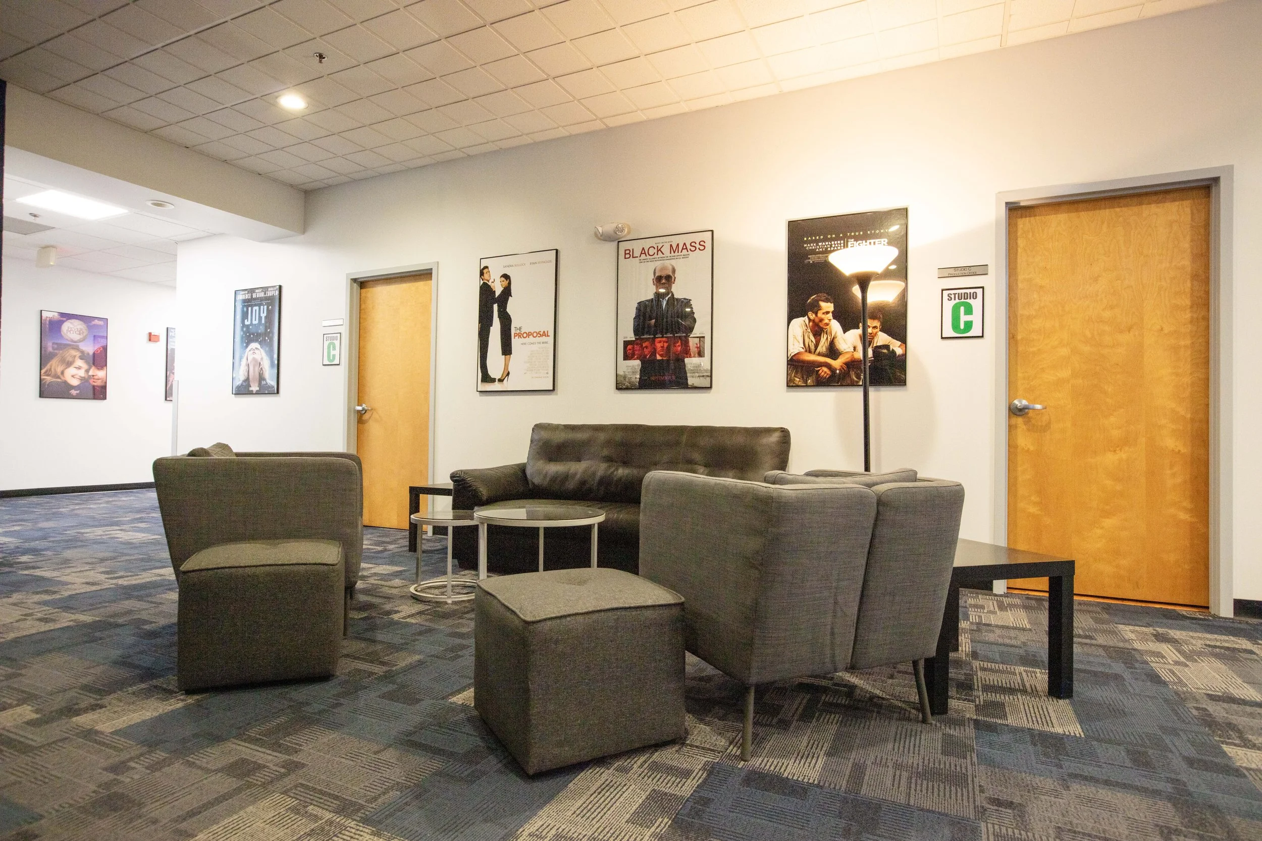 StudiHallway copy.jpg