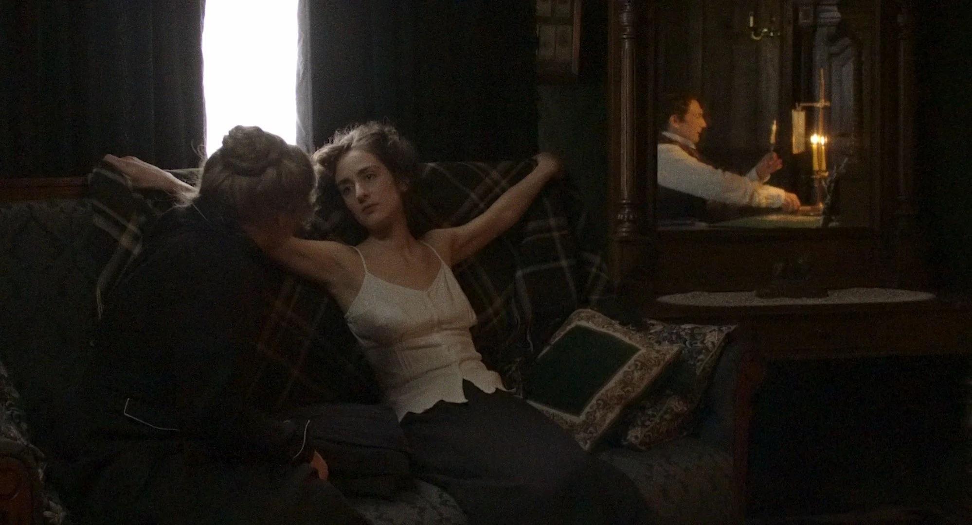 TWITTERING SOUL_stills_1.jpg