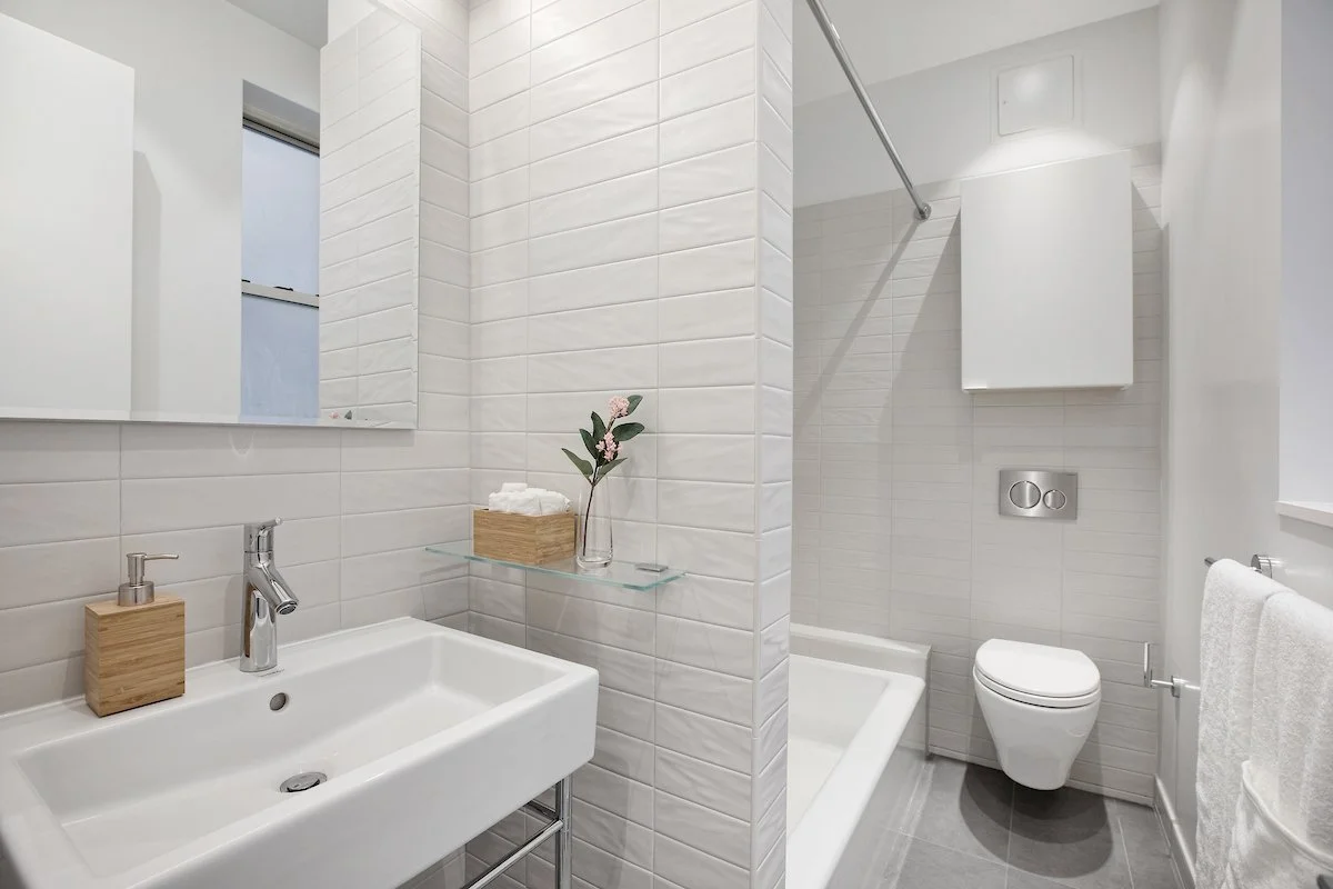 09052019_509AmsterdamAvenueApt4R_RS_bath.jpg
