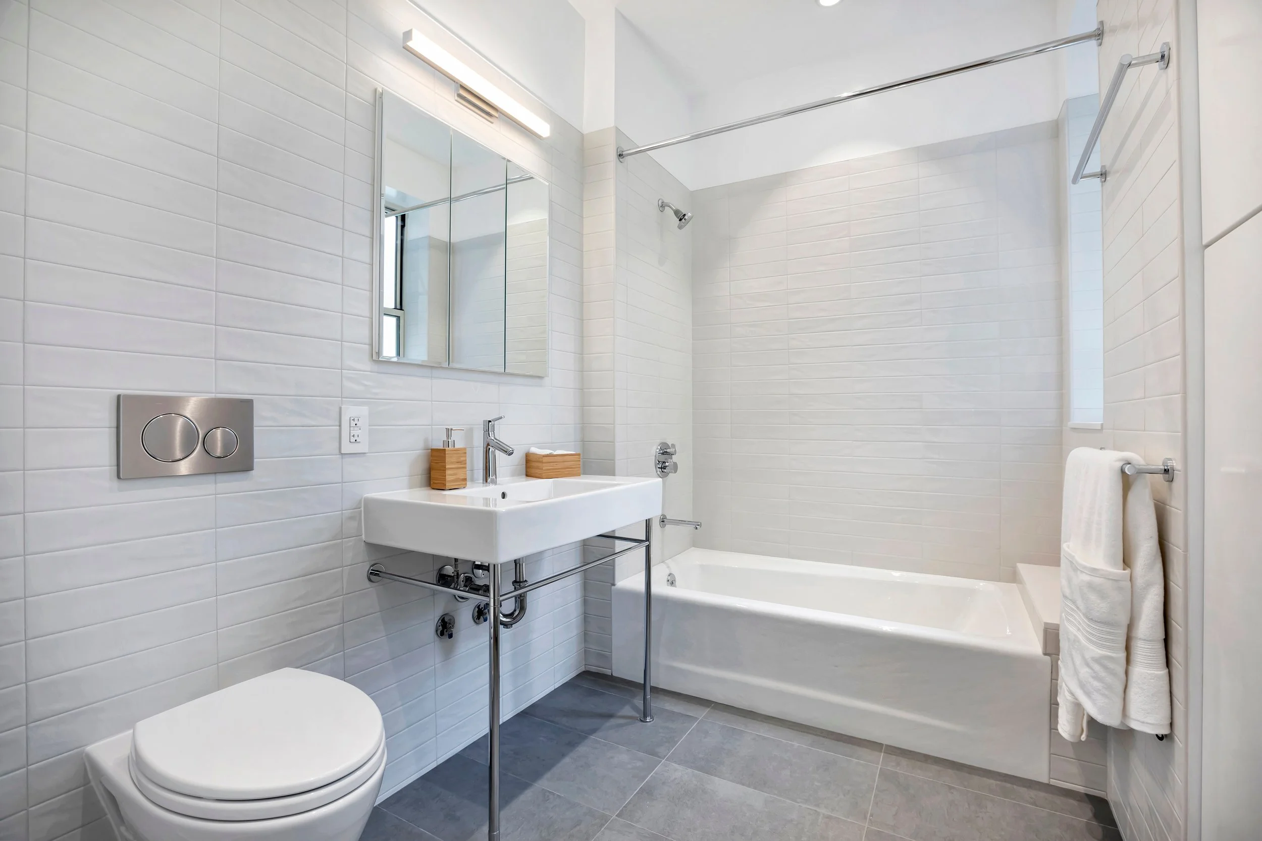 09052019_509AmsterdamAvenueApt3S_RS_bath.jpg