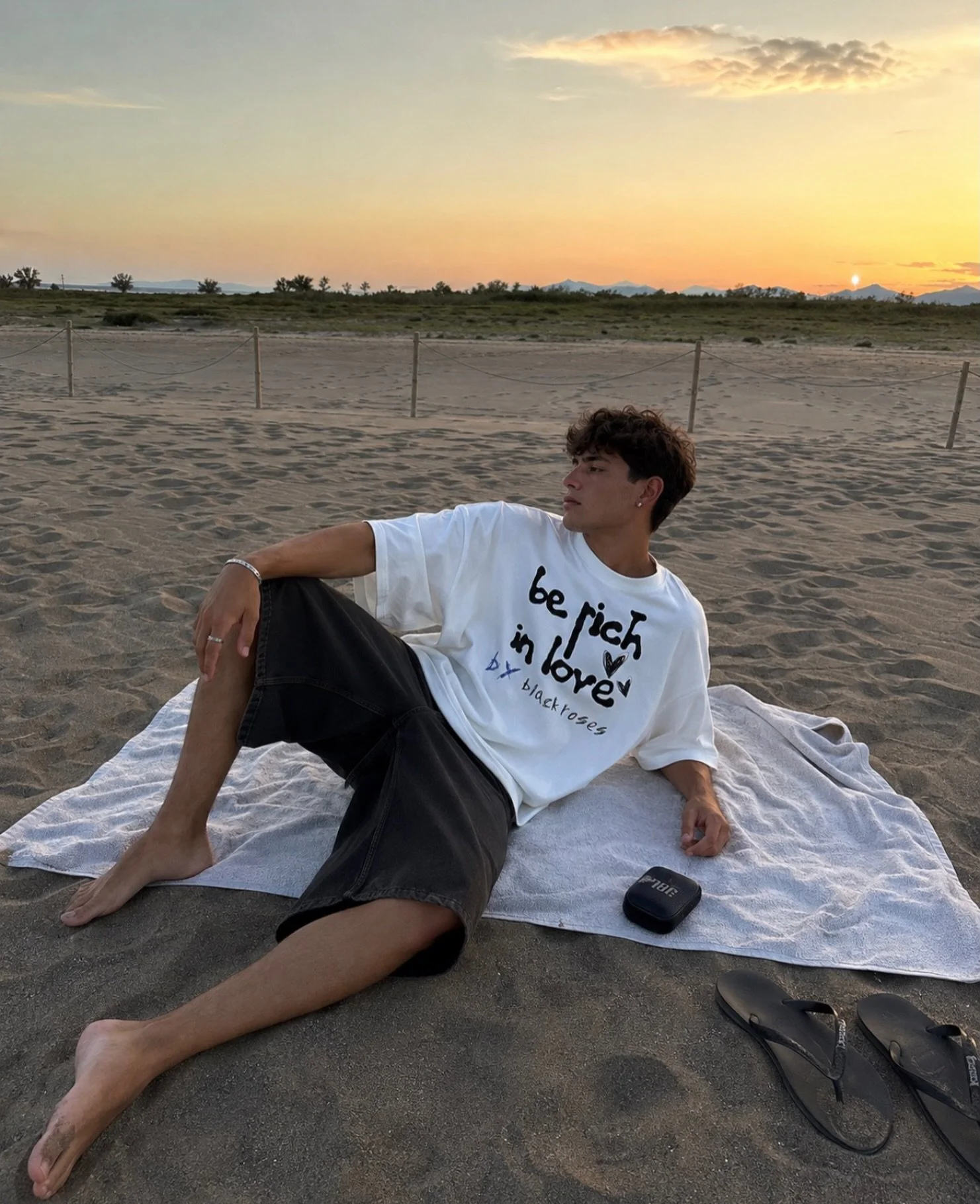 soulshine | Be Rich In Love Tee