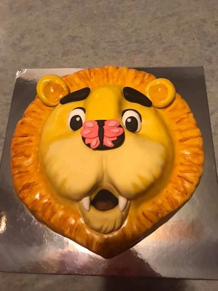 lion cake.JPG