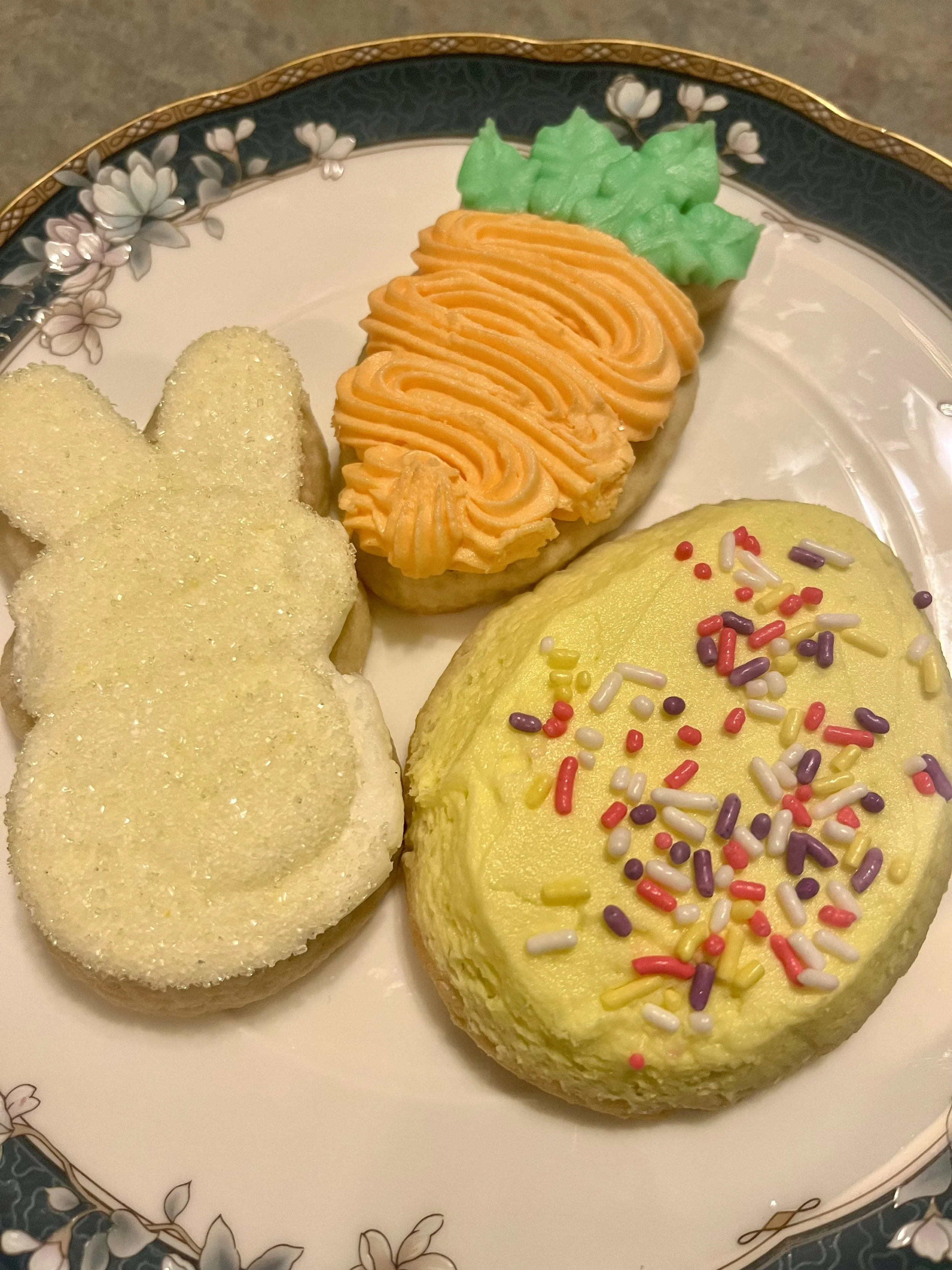 easter cookies.jpeg