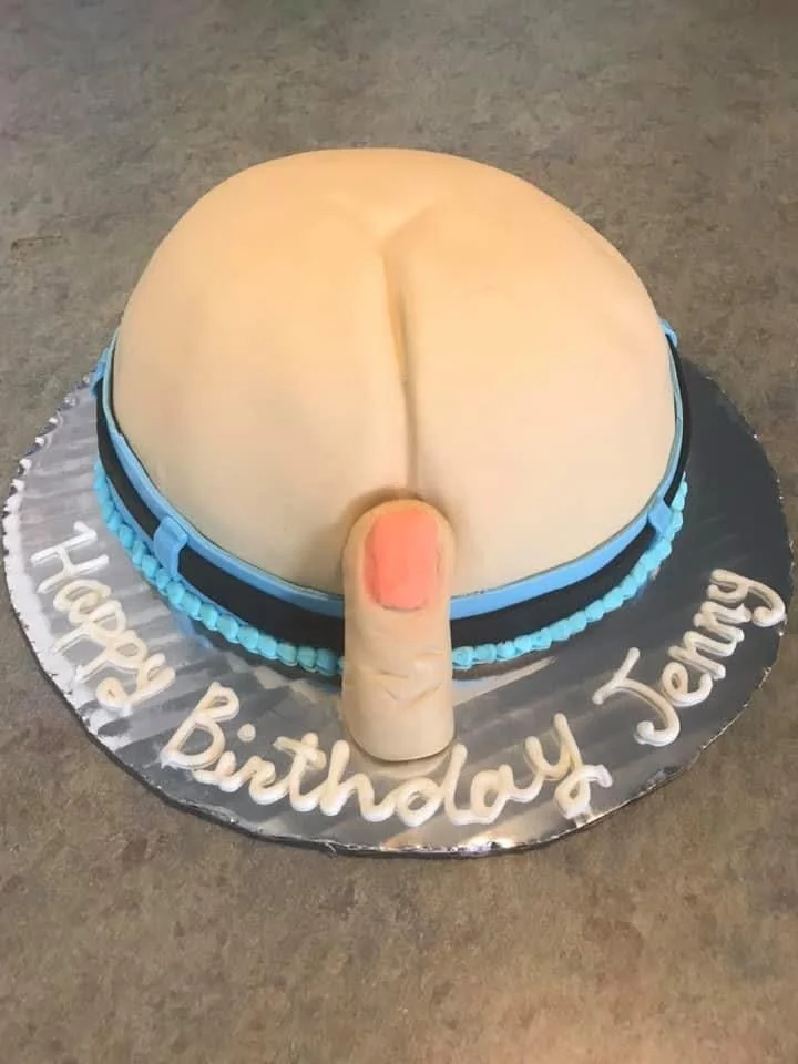 butt cake.JPG