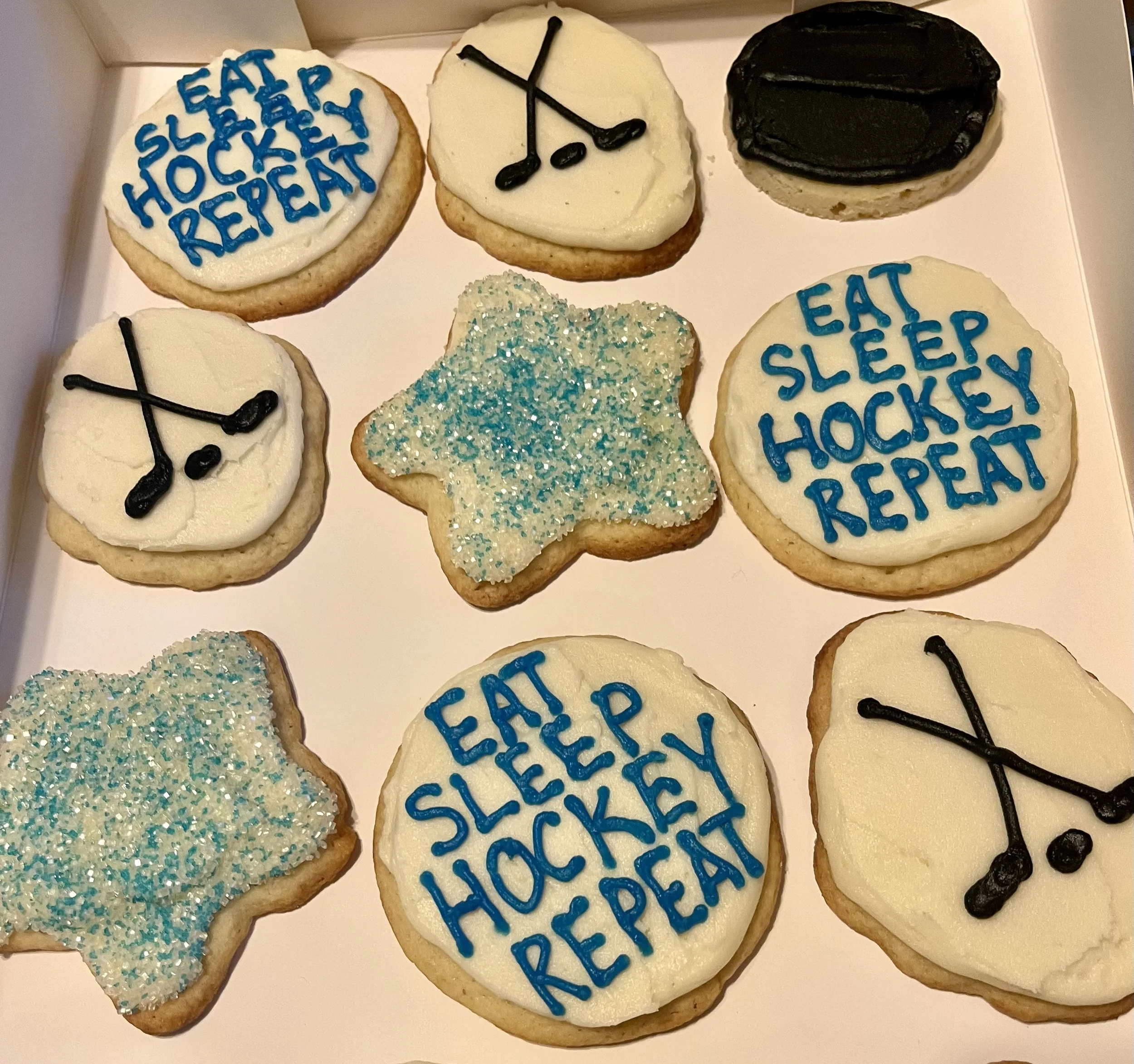 hockey cookies.jpeg