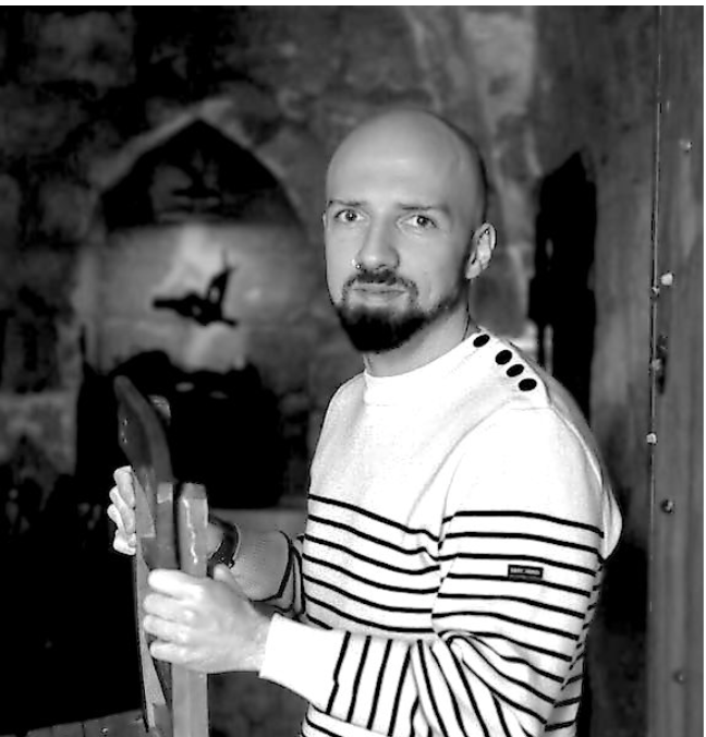 ERİNÇ SEYMEN, DOĞU & ERİNÇ PORTFOLYO HAZIRLIK ATÖLYESİ VE EĞİTİM DANIŞMANLIĞI