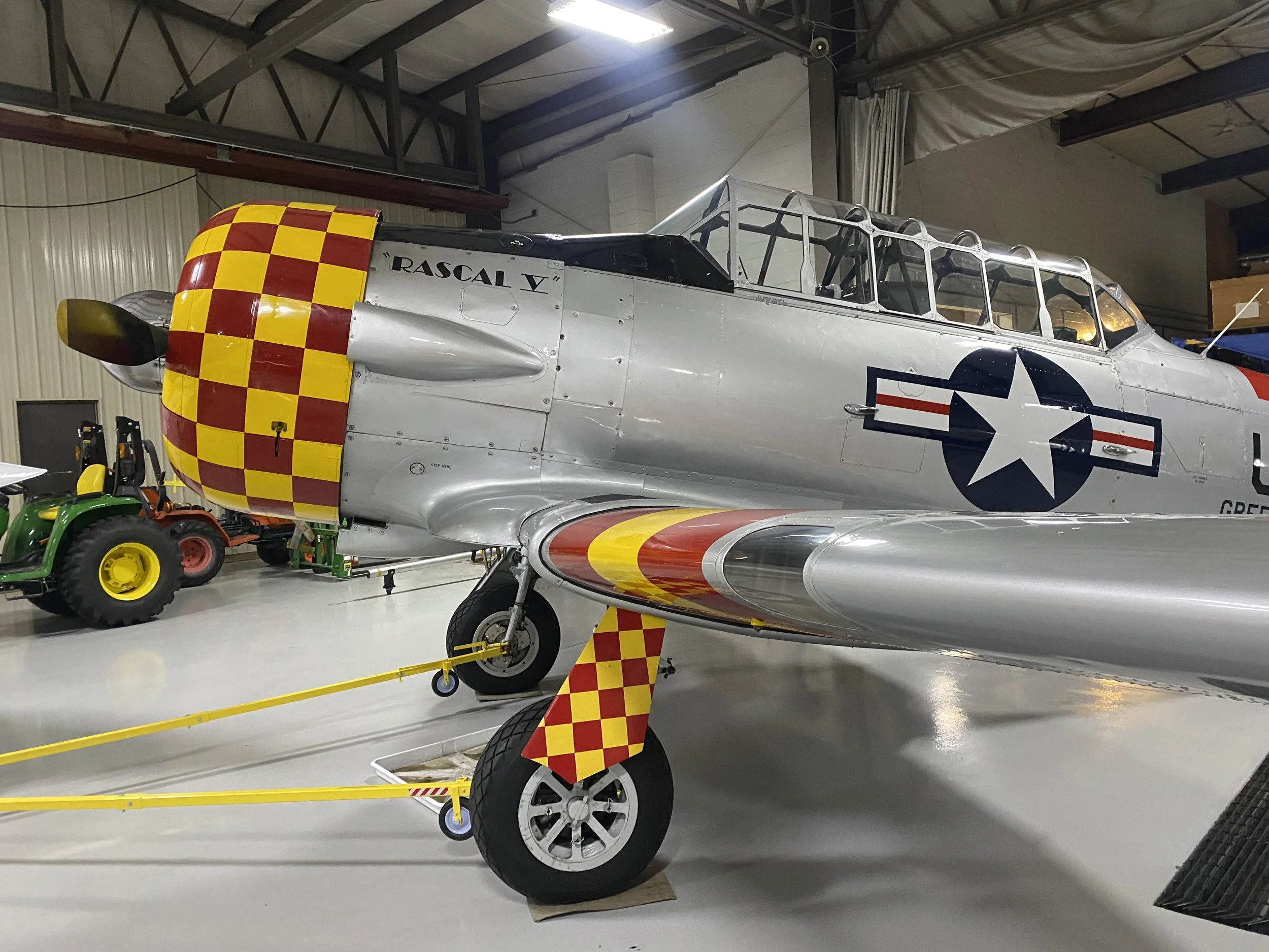 1943 North American SNJ-5 - N8151