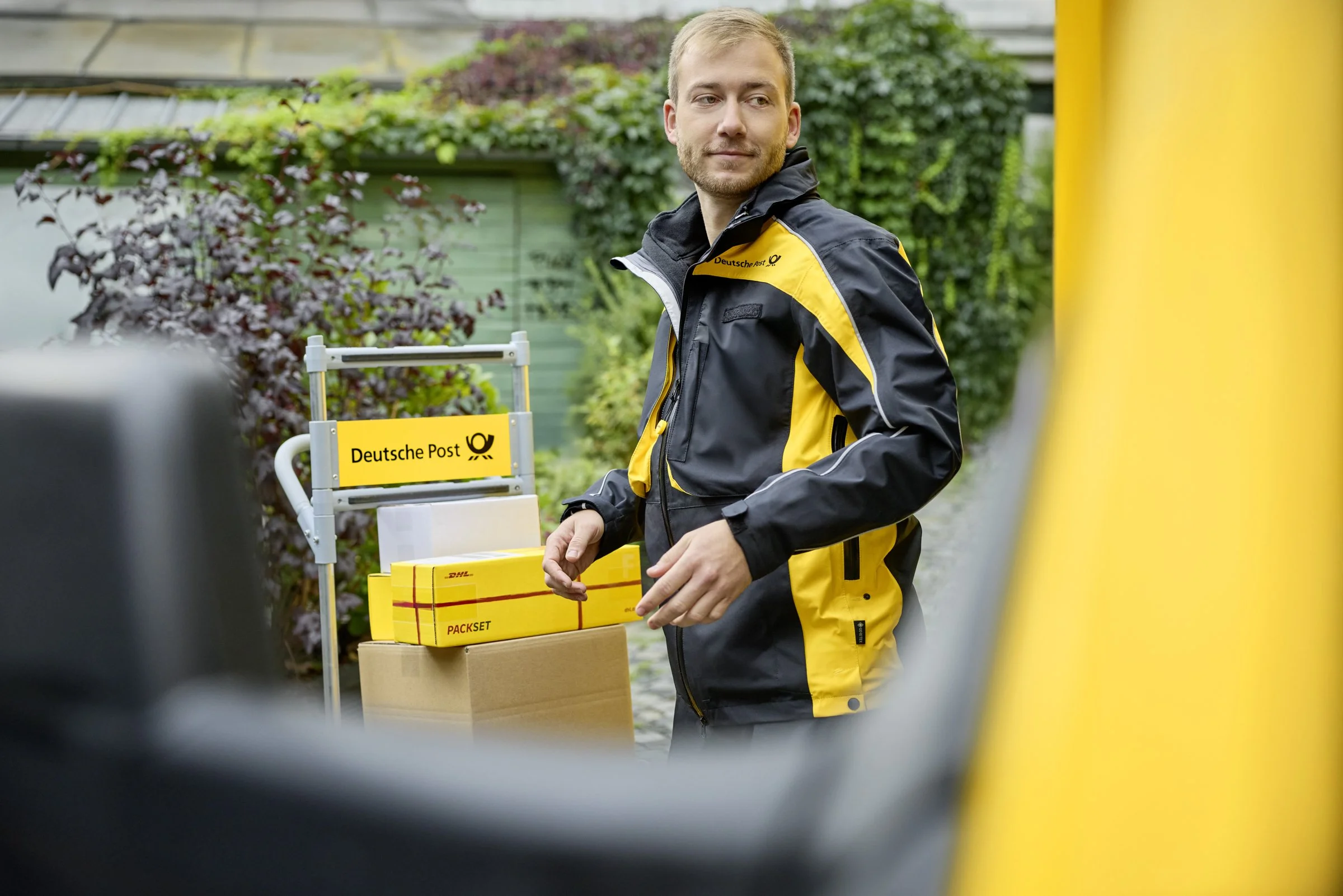 25_09_Deutsche_Post_12963_v2.JPG