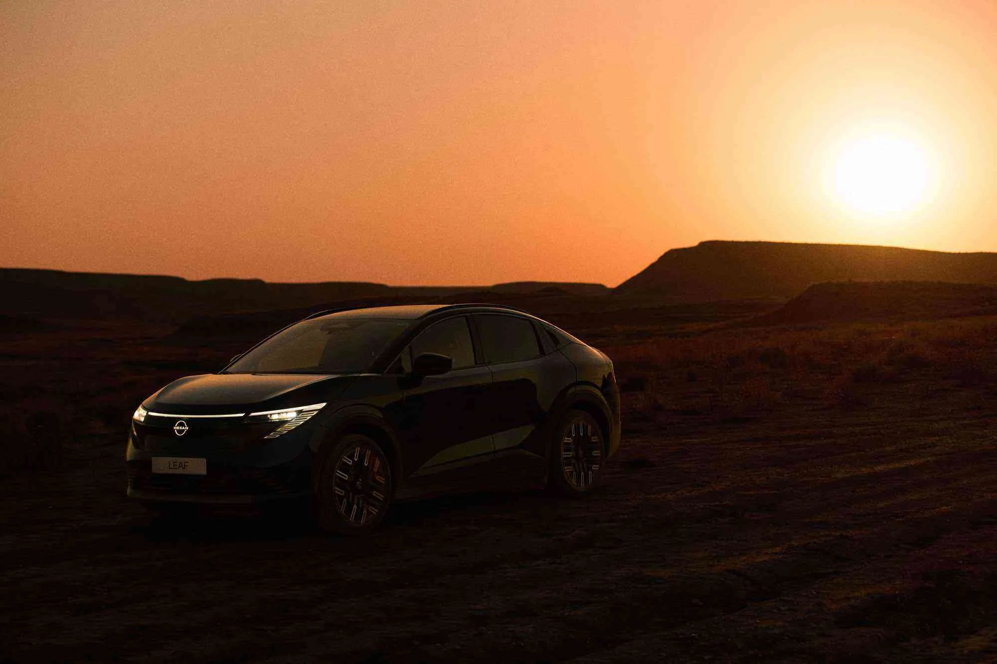 NISSAN-LEAF_07_SOLO-ECLIPSE_01695_sRGB_WEB.jpg
