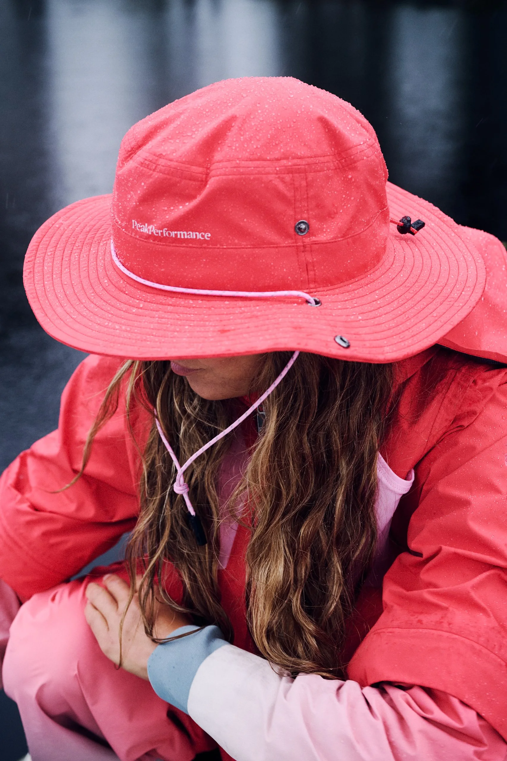 SC_S25_PEAK PERFORMANCE_Damen_Mode_0548.jpg