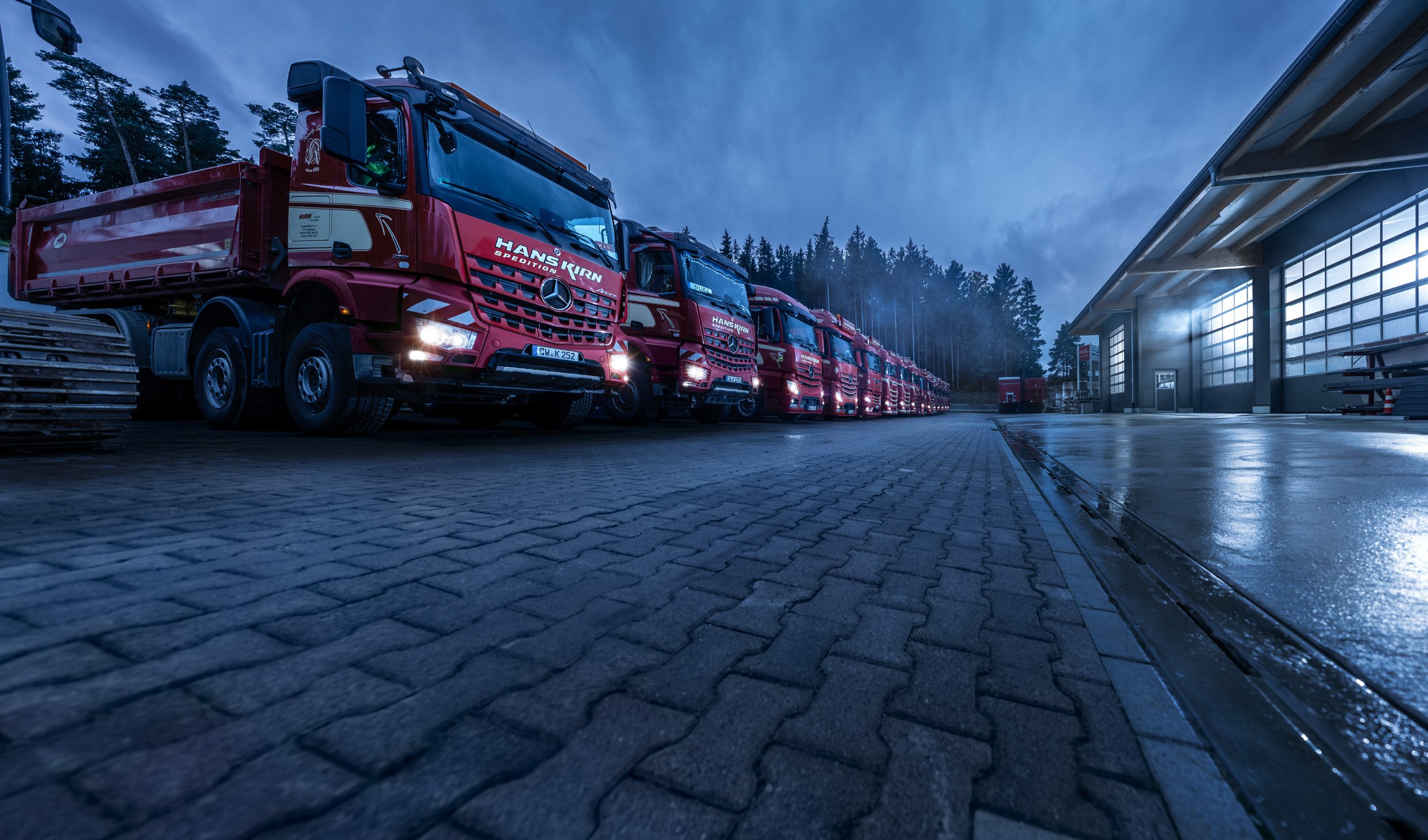 TG_campaign_keyvisual_challenge_logistics_fleet_oth_01_CI25.jpg