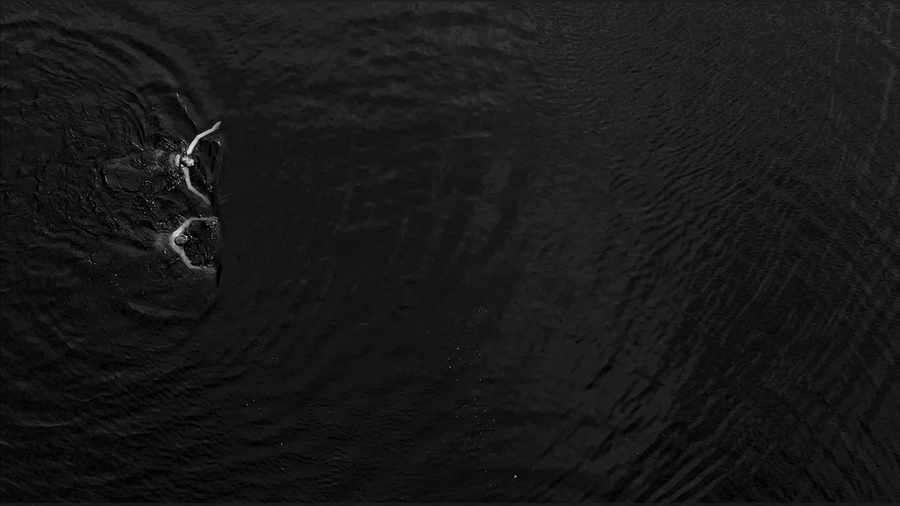 Down by the water_Standbild.jpg