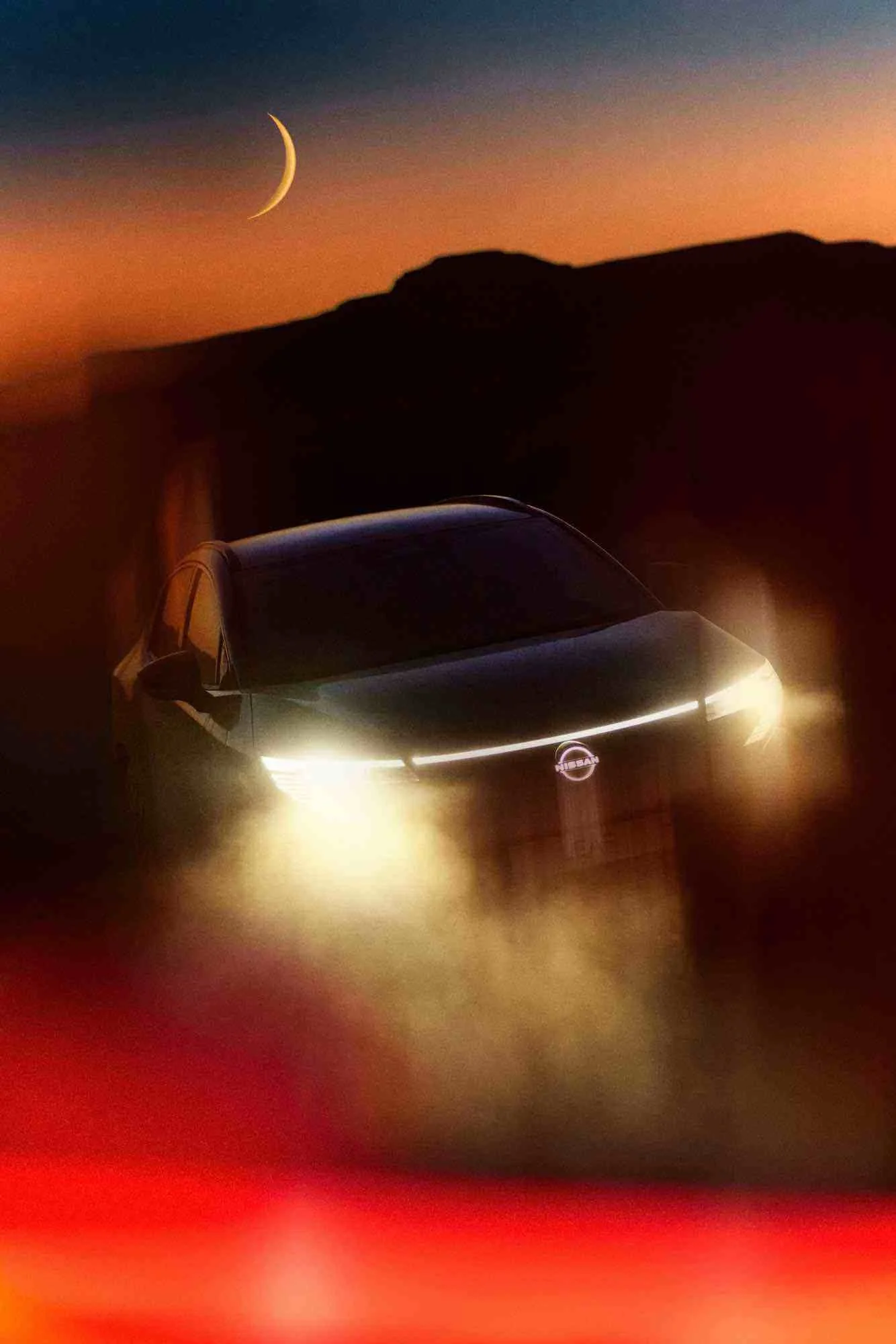 NISSAN-LEAF_05_NIGHT_02248_sRGB_WEB.jpg