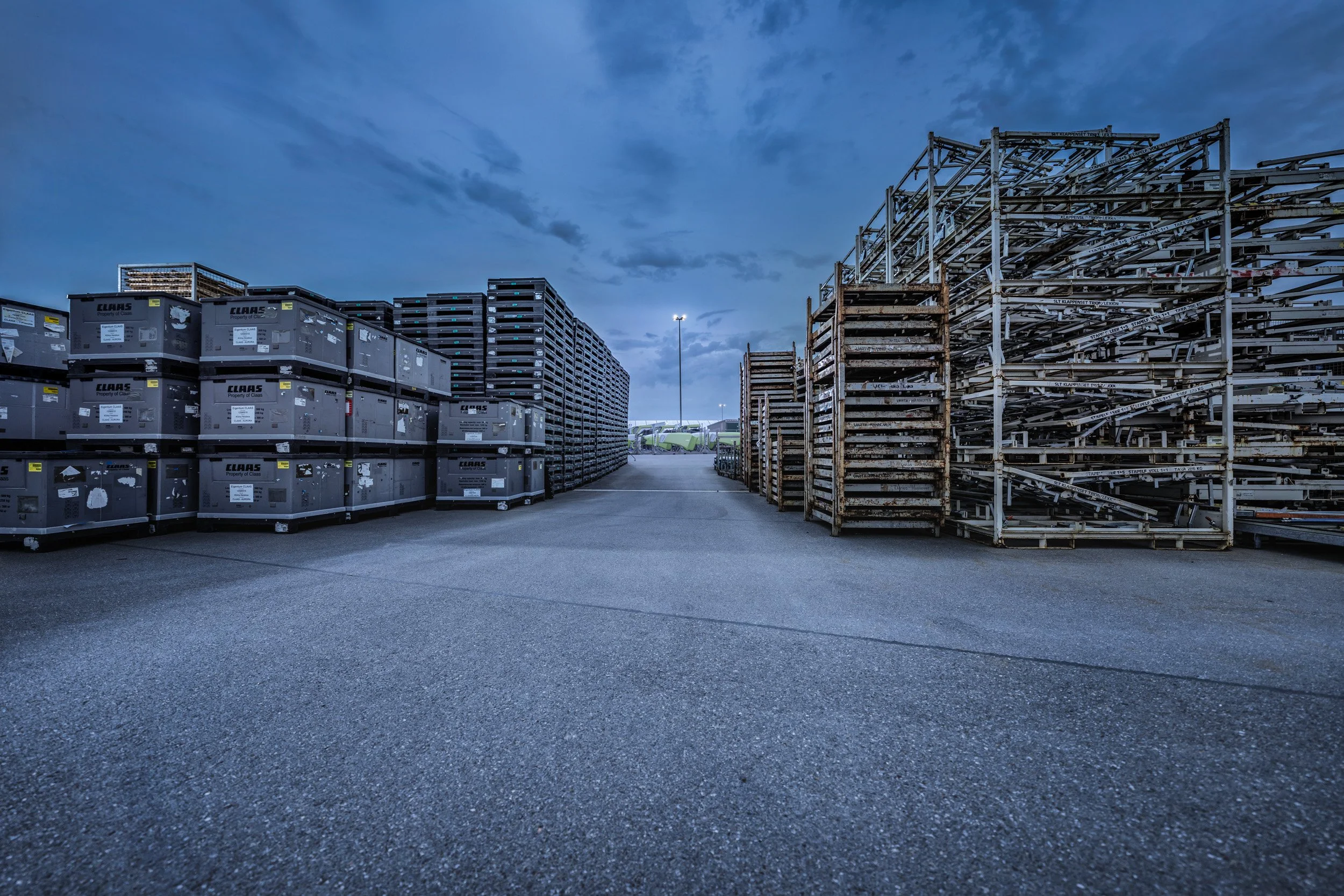 TG_campaign_keyvisual_challenge_logistics_traffic_area_oth_02_CI25.jpg