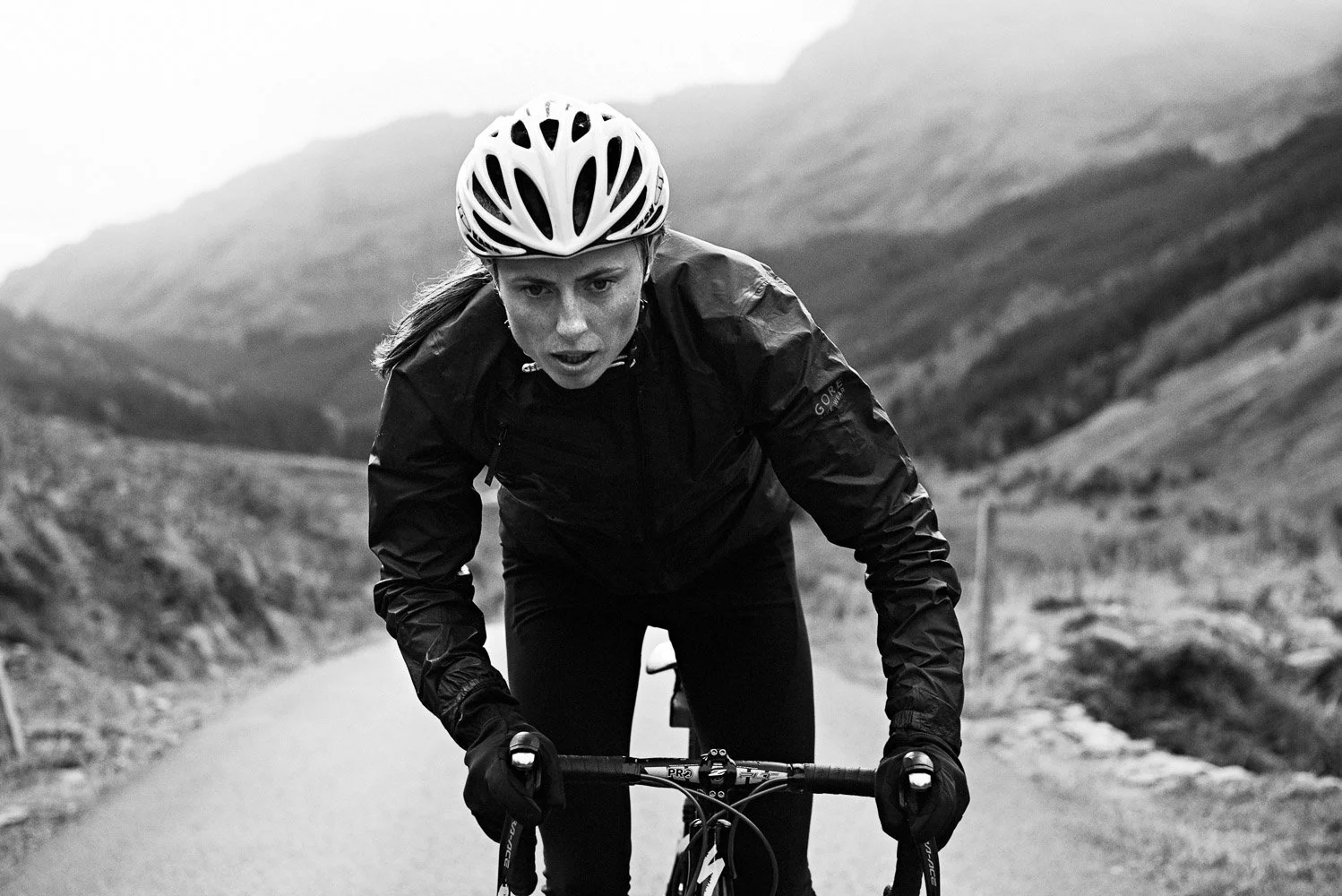 Manuel_Ferrigato_Gore_Tex_Outdoorbiking_Running (7).jpg